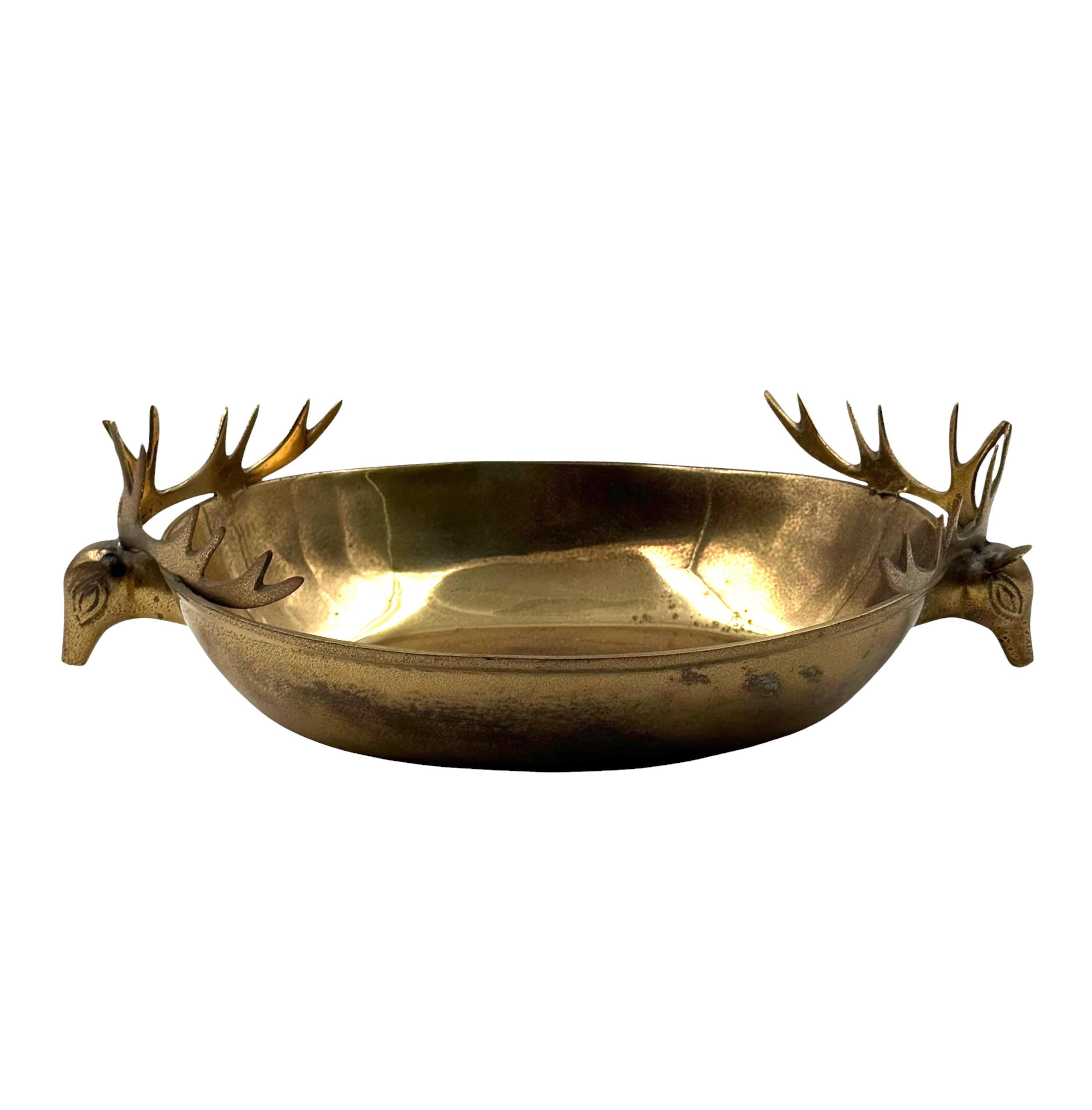 Mid-century Modern brass deers centerpiece / bowl, France 1970s in vendita 7