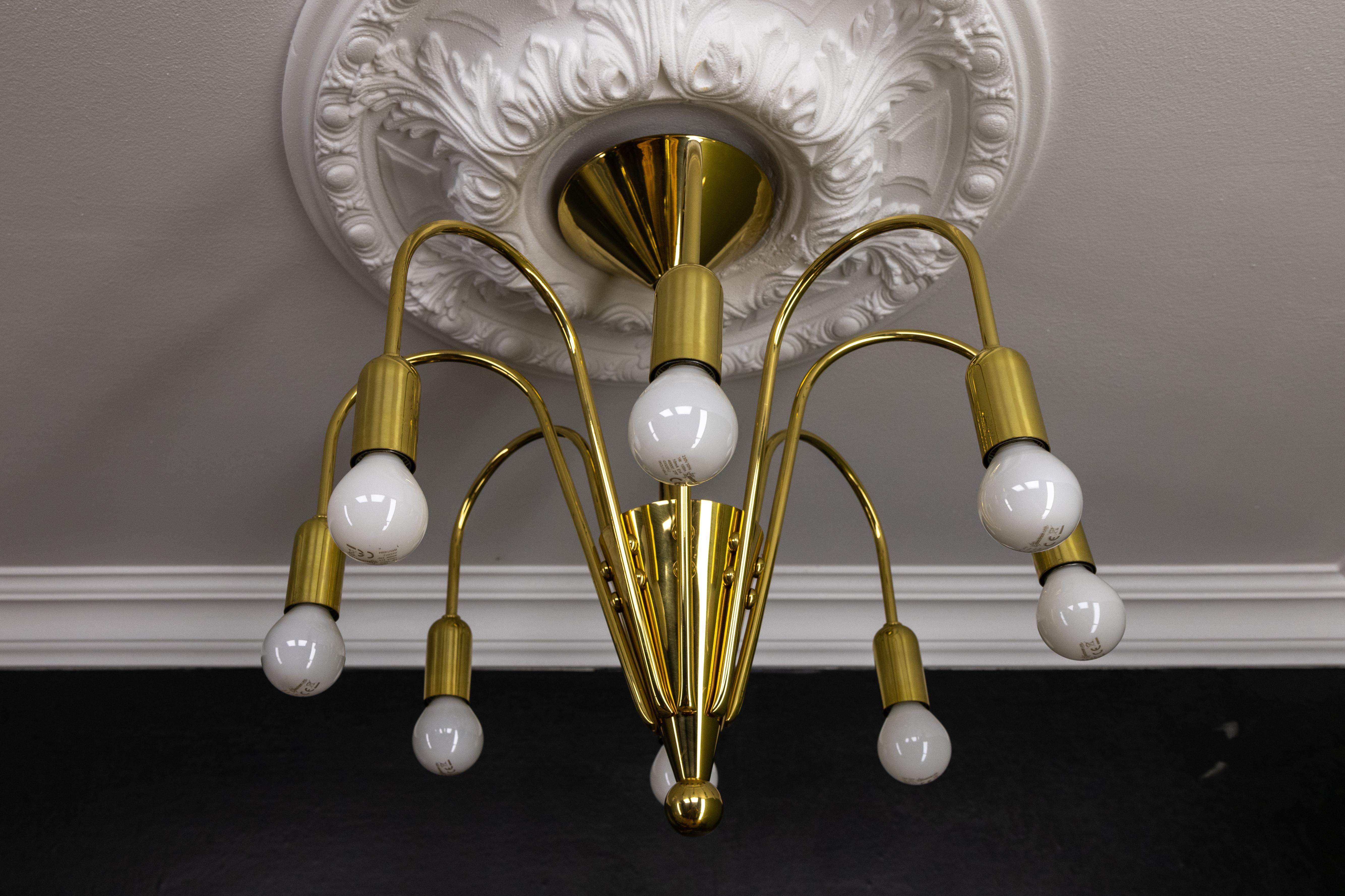 Mid-Century Modern Brass Eight-Light Sputnik Chandelier by TZ Leuchten, Germany For Sale 5