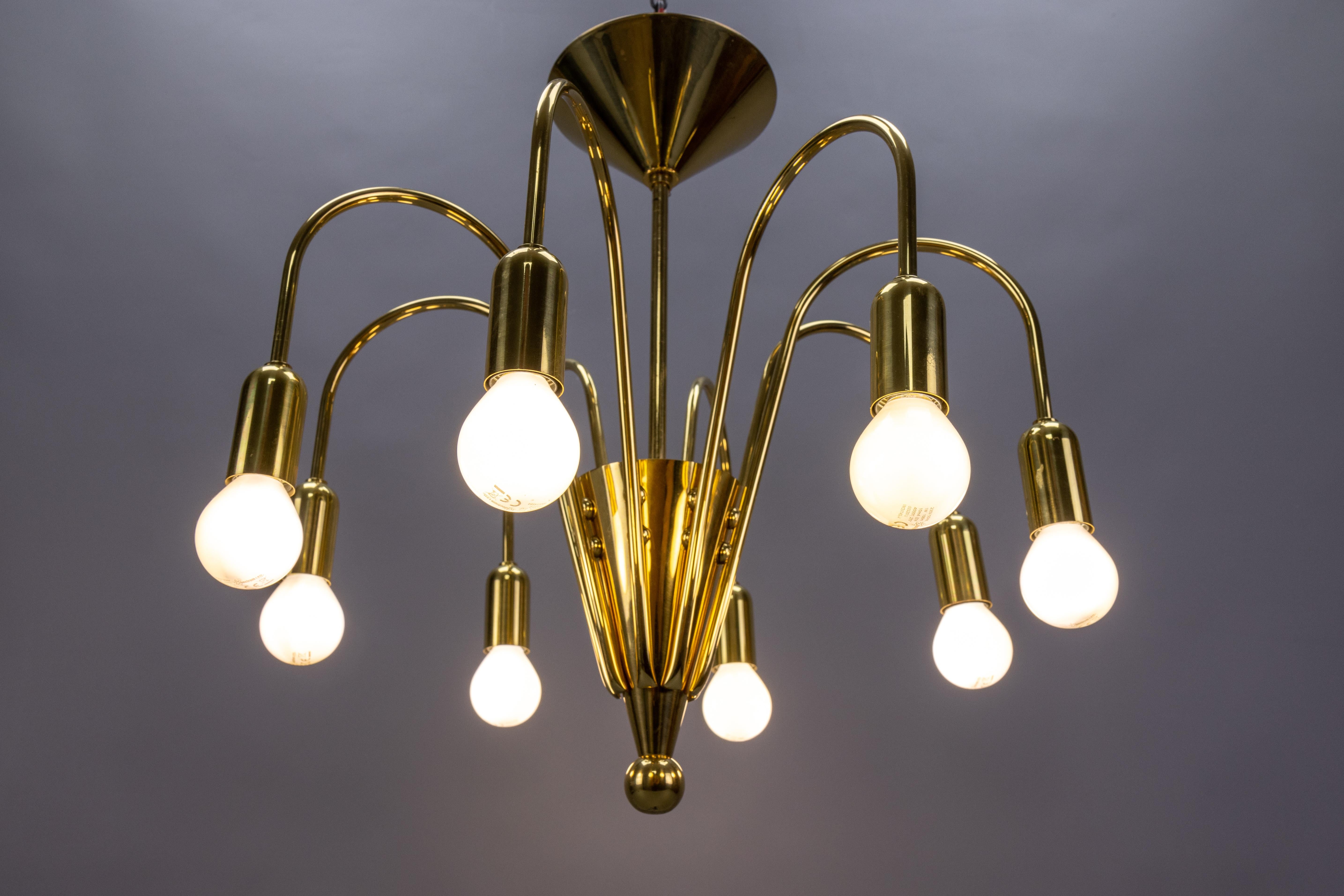 Mid-Century Modern Brass Eight-Light Sputnik Chandelier by TZ Leuchten, Germany In Good Condition For Sale In Barntrup, DE