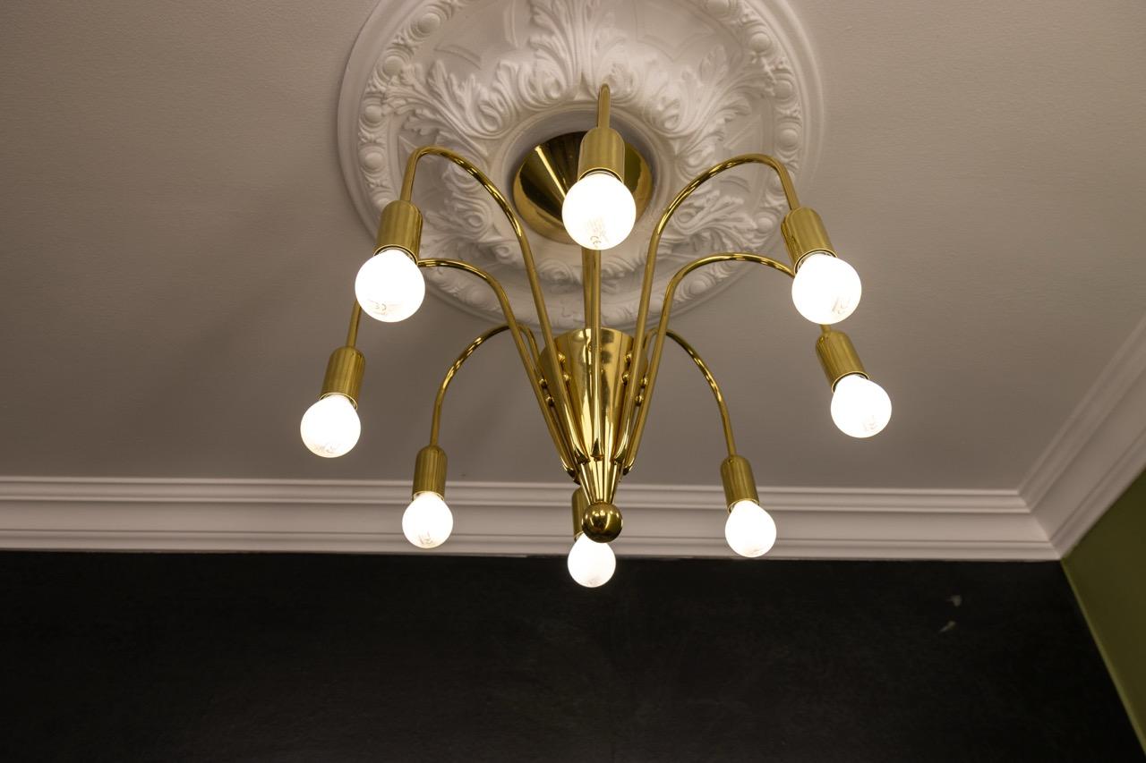 Metal Mid-Century Modern Brass Eight-Light Sputnik Chandelier by TZ Leuchten, Germany For Sale