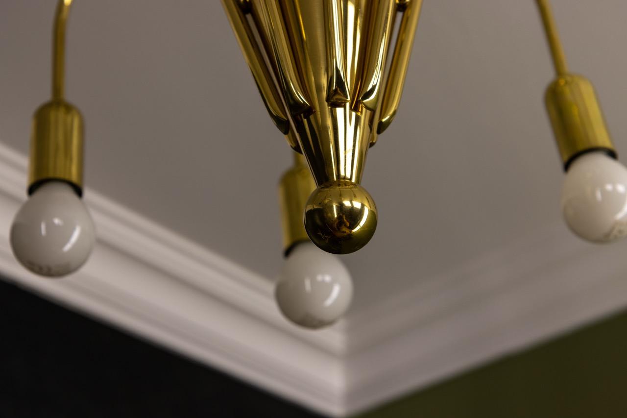 Mid-Century Modern Brass Eight-Light Sputnik Chandelier by TZ Leuchten, Germany For Sale 4