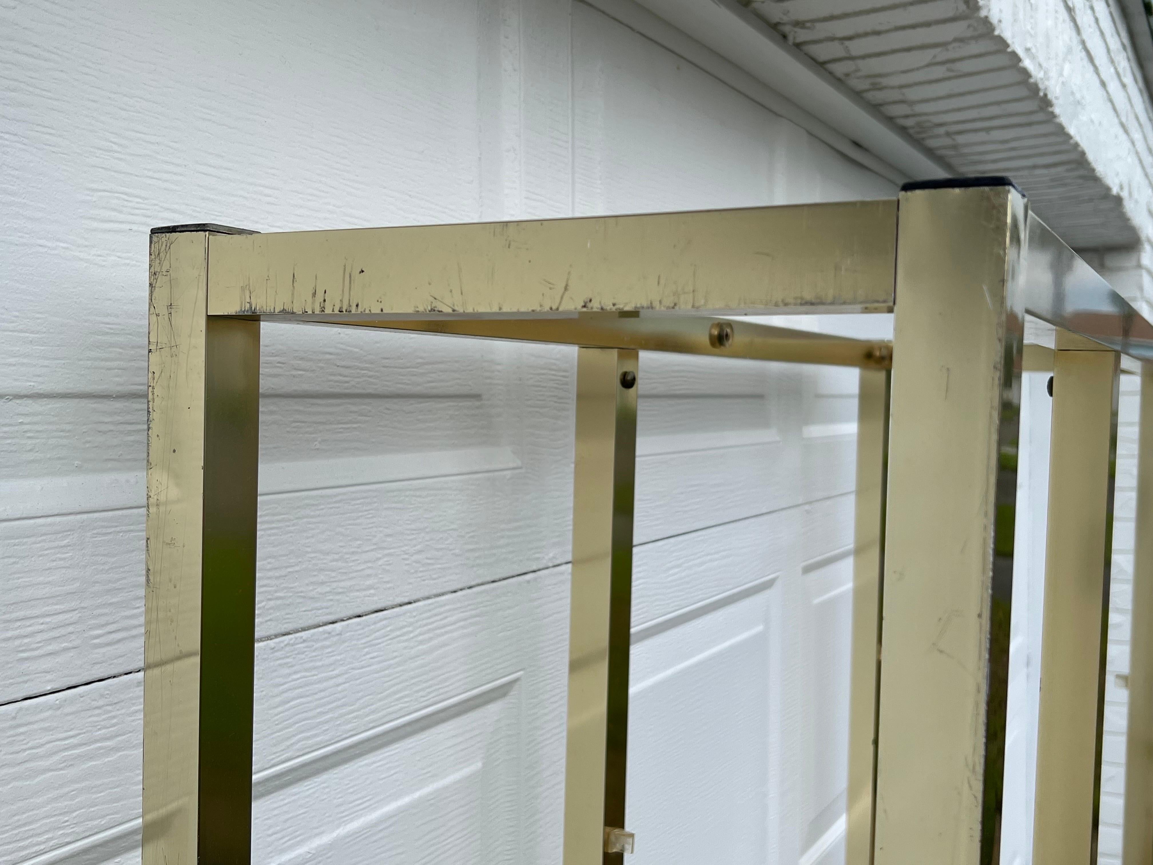 Etagere in ottone del Mid Century Modern in vendita 5