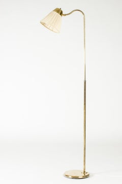 Lámpara de pie de latón moderna de mediados de siglo de Böhlmarks, Suecia, años 40