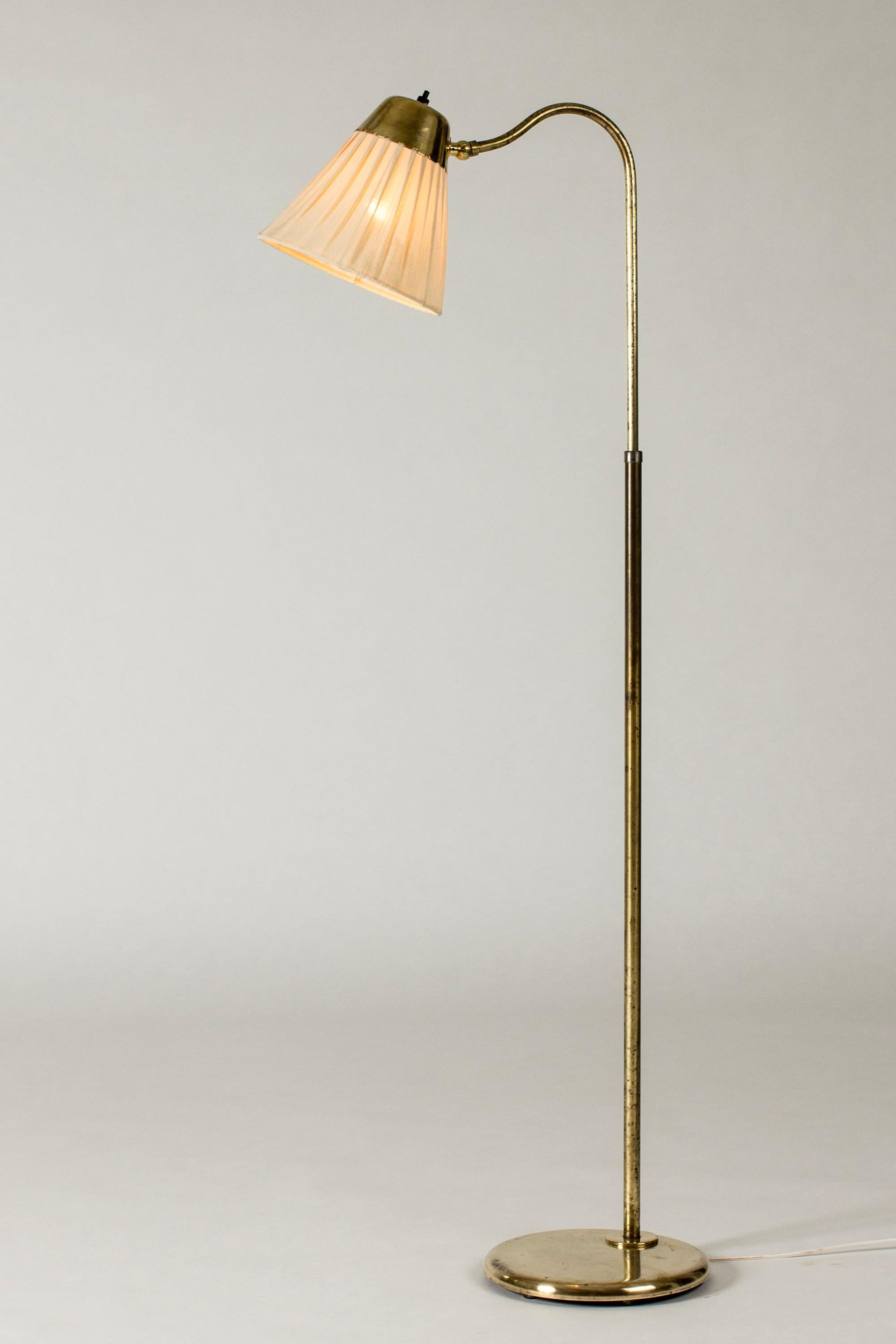 Lampadaire en laiton The Moderns de Böhlmarks, Suède, années 1940 Bon état - En vente à Stockholm, SE