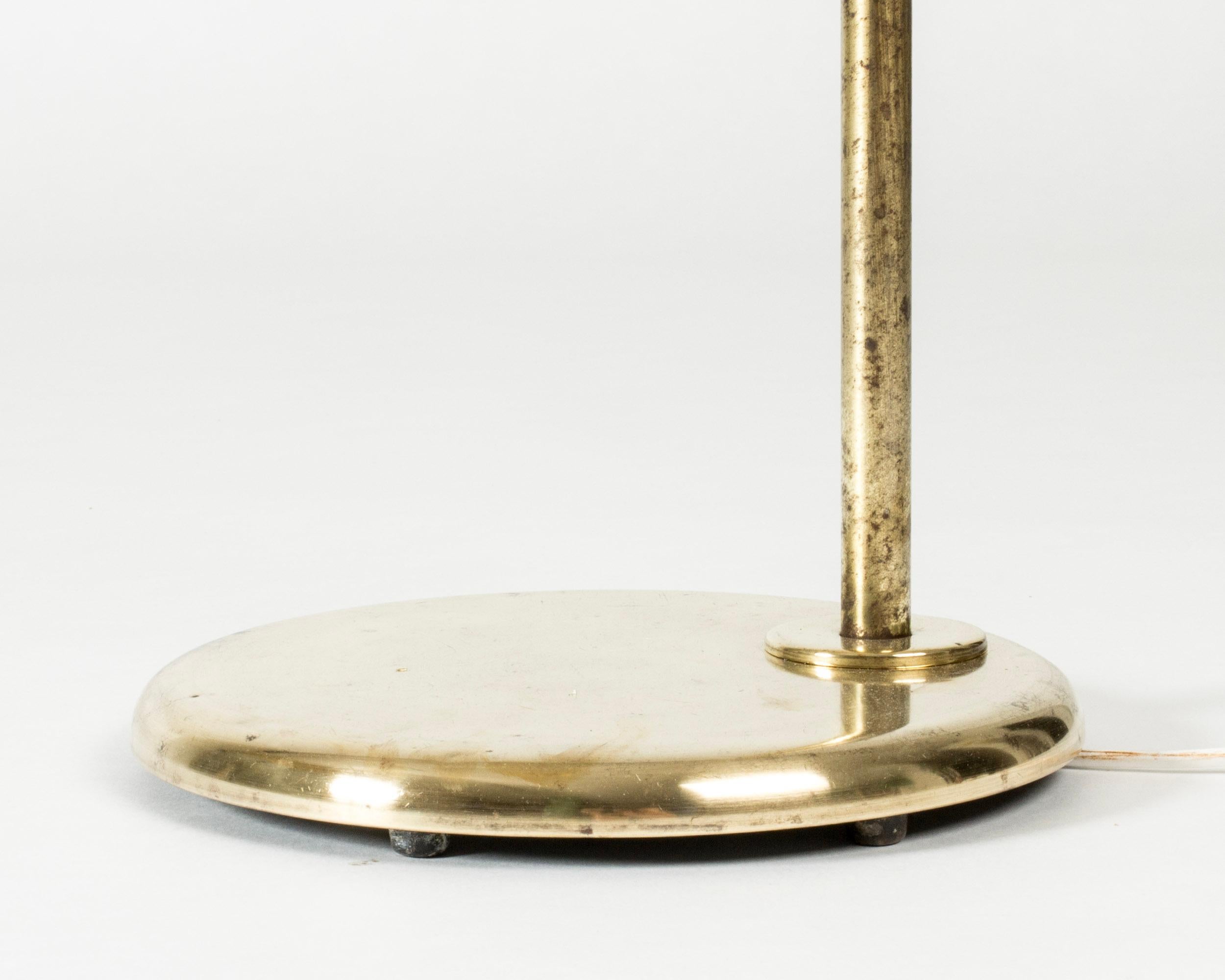 Lampadaire en laiton The Moderns de Böhlmarks, Suède, années 1940 en vente 2