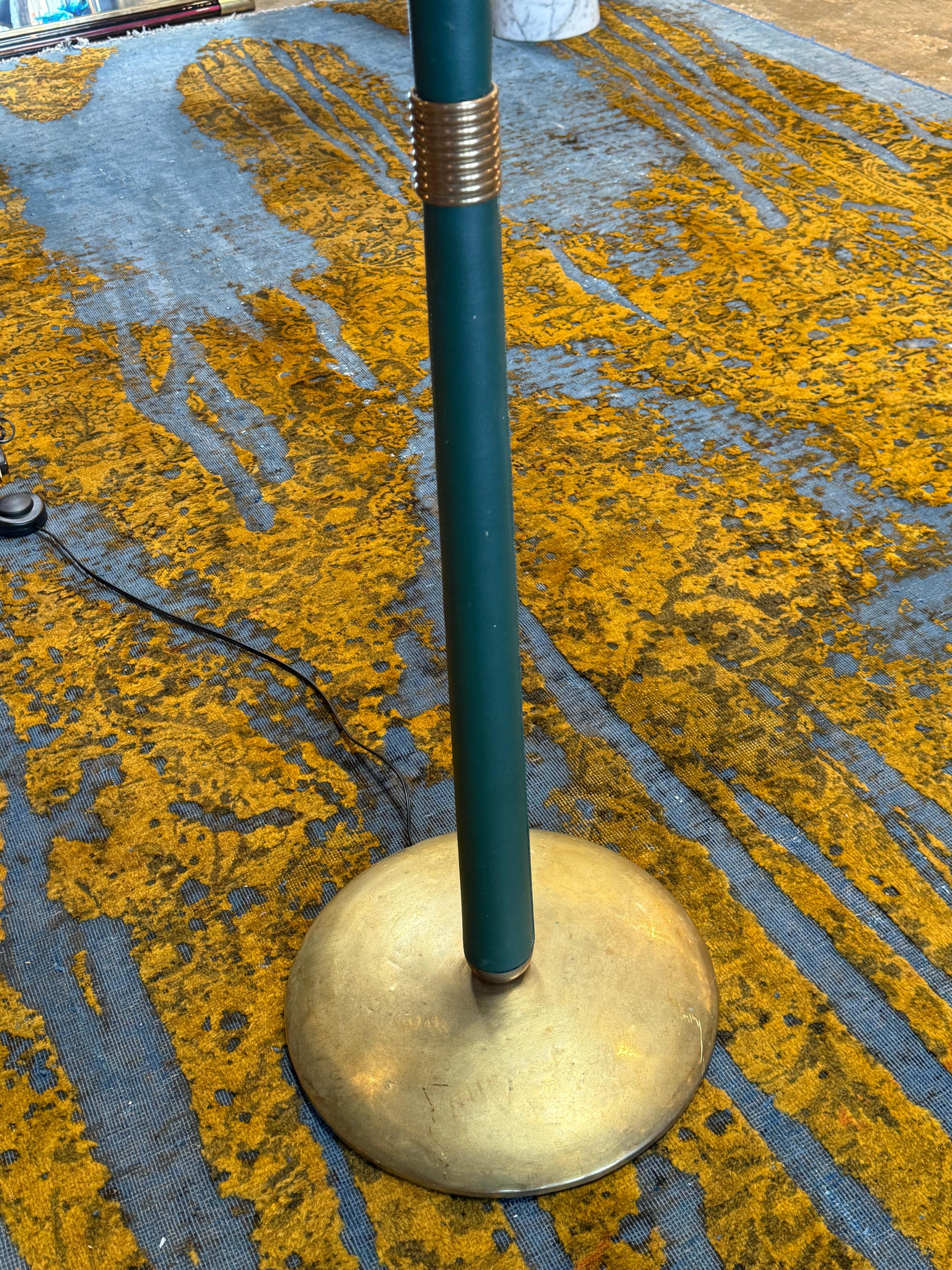 Mid-Century Modern Brass Floor Lamp with Teal Fabric Shade For Sale 3