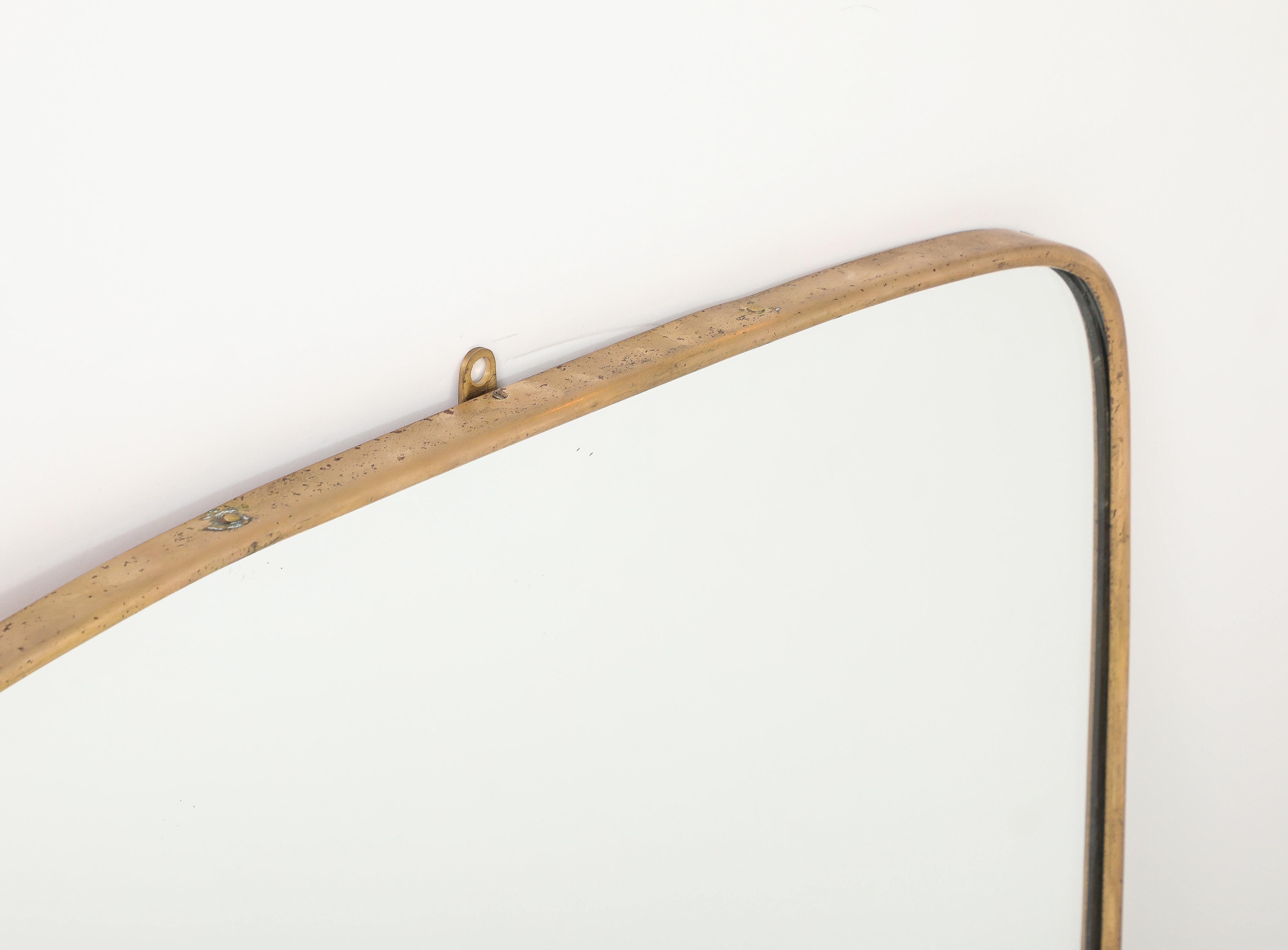Metà XX secolo Specchio con cornice in ottone del Mid Century Modern, Italia, anni '50 in vendita