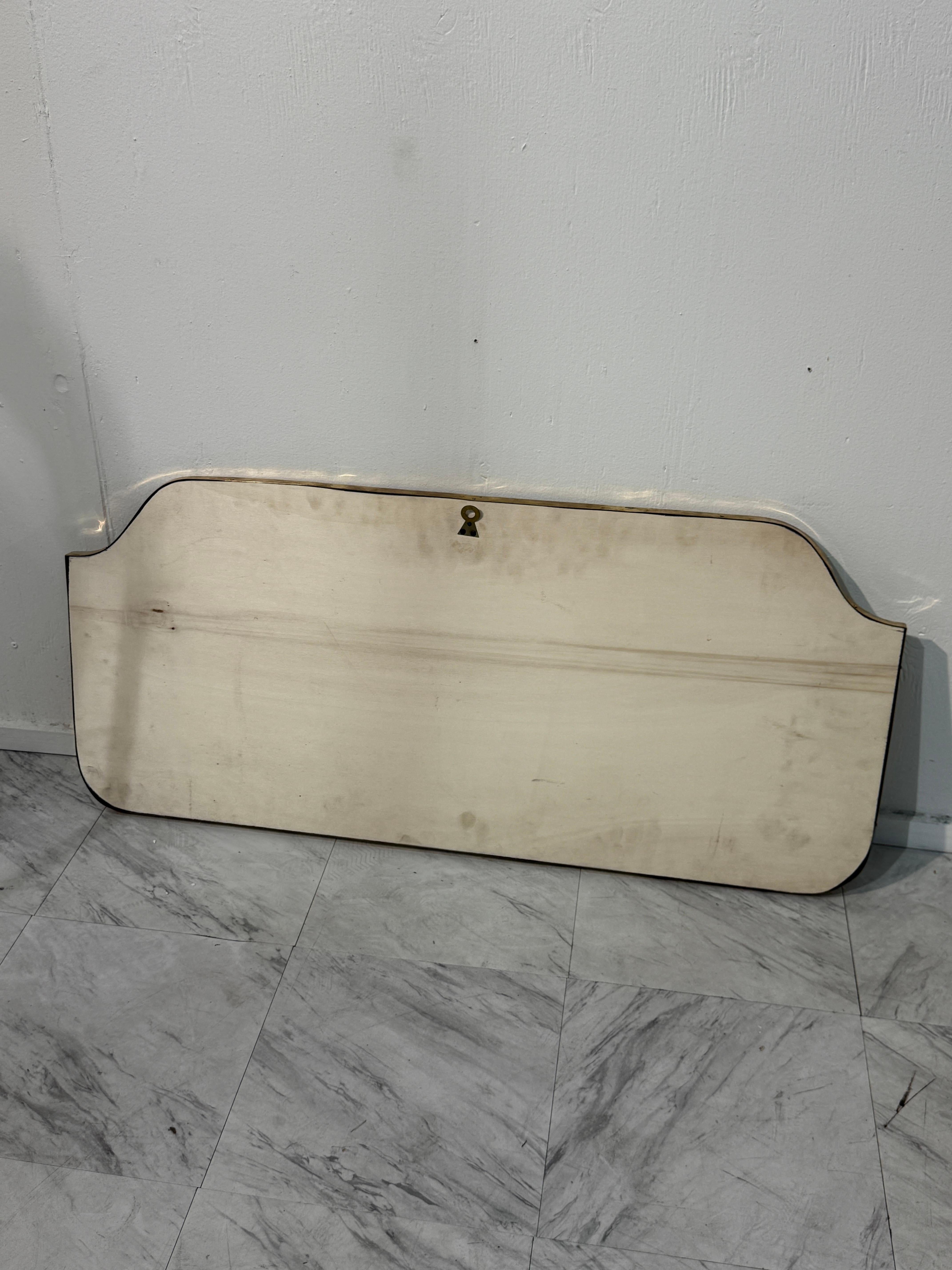 Ottone Specchio da parete con cornice in ottone della metà del secolo scorso 1960 in vendita