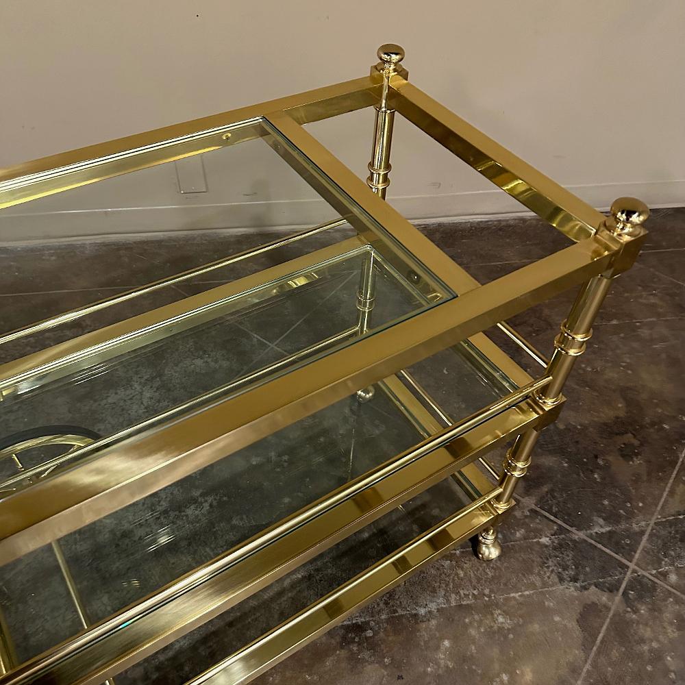 Mid-Century Modern Brass & Glass Bar Cart For Sale 4