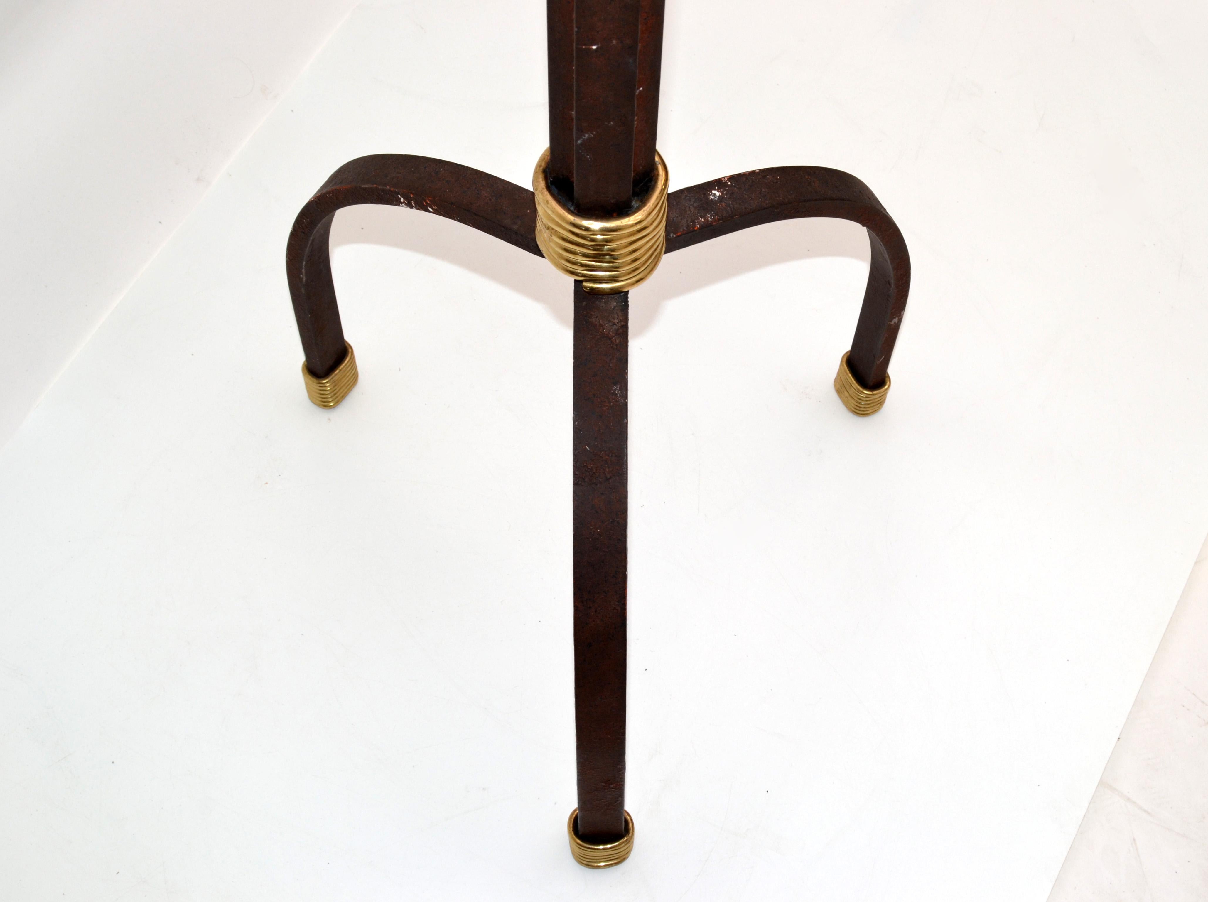 Mid-Century Modern Brass & Handcrafted Cast Iron Floor Lamp on Tripod Base 1970s For Sale 4