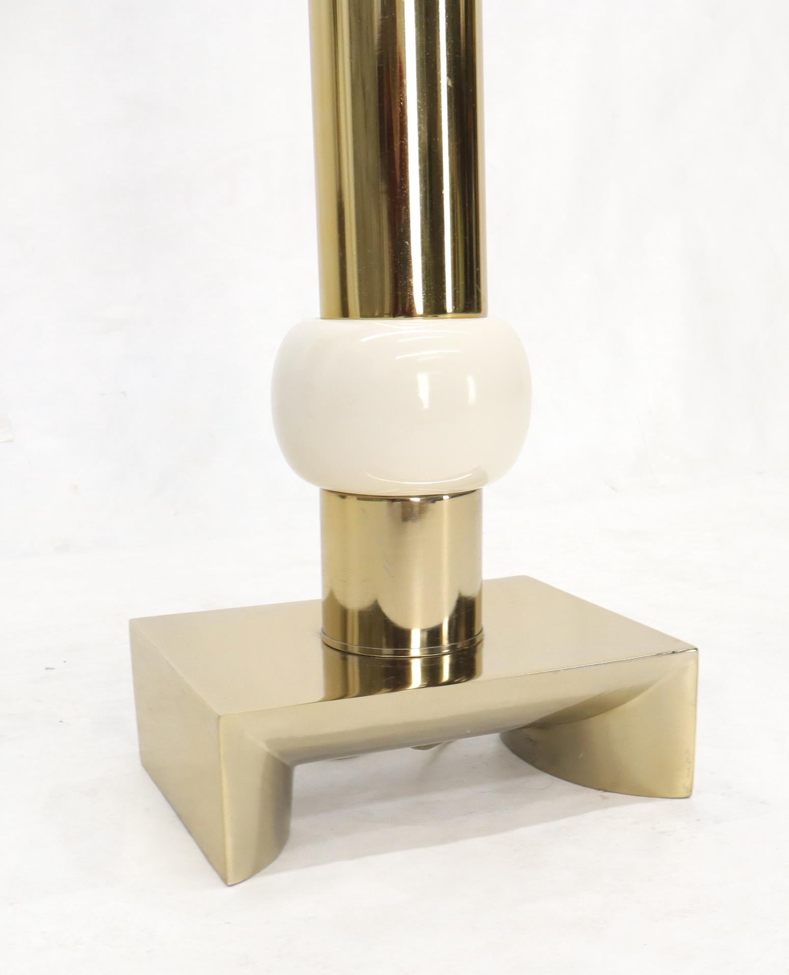 Mid-Century Modern Brass Heavy Bracket Shape Base Floor Lamp For Sale 1