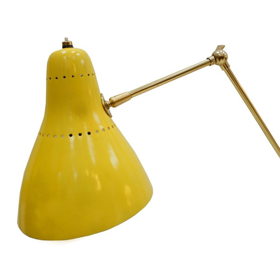 Mid-Century Modern Italian Floor Lamp, made of Brass with Colored Tulips, 1950 For Sale 3