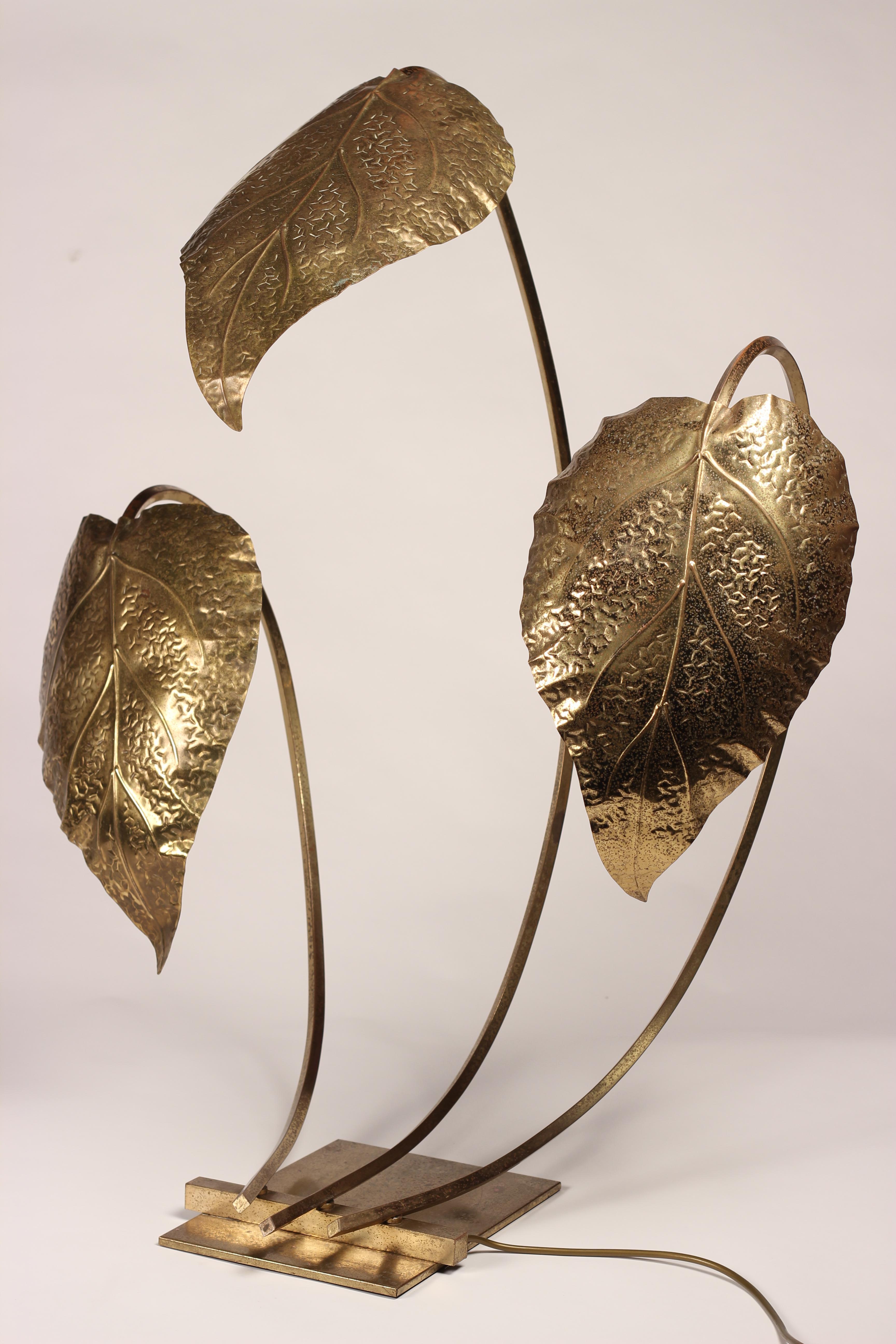 Mid-Century Modern Brass Italian Leaf Light by Tommaso Barbi, 1970s For Sale 1