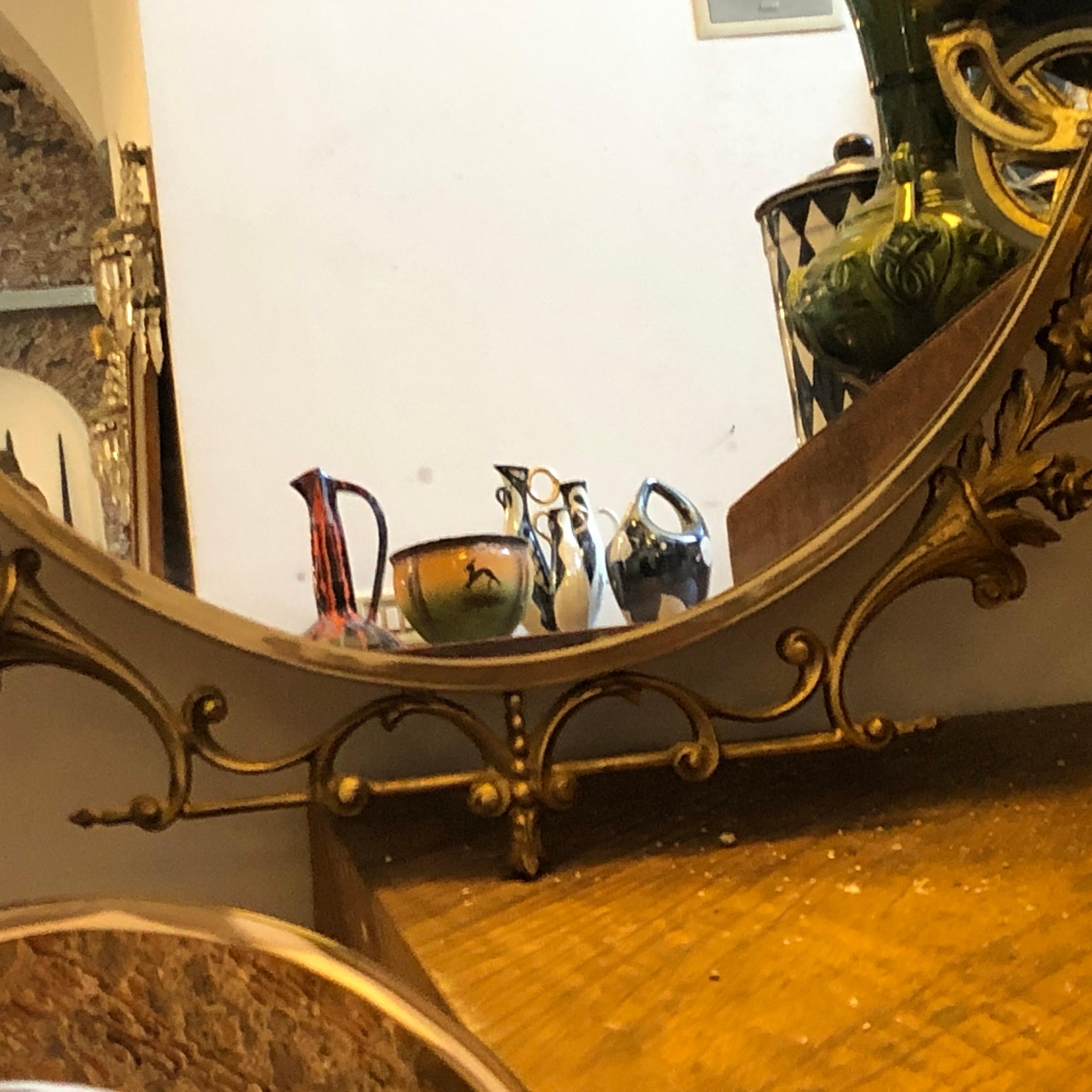 Mid-Century Modern Brass Italian Oval Mirror, circa 1960 3