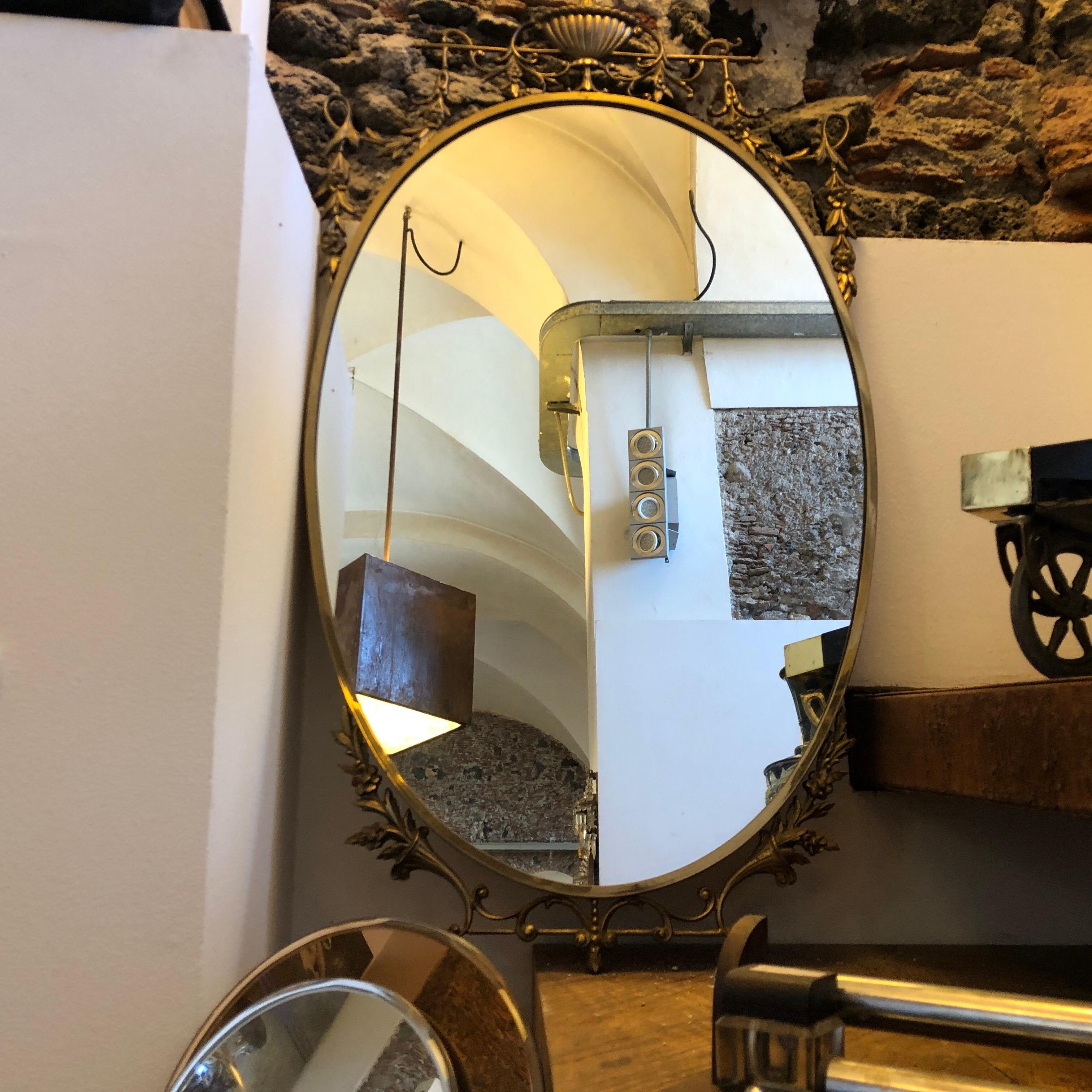 Mid-Century Modern Brass Italian Oval Mirror, circa 1960 5