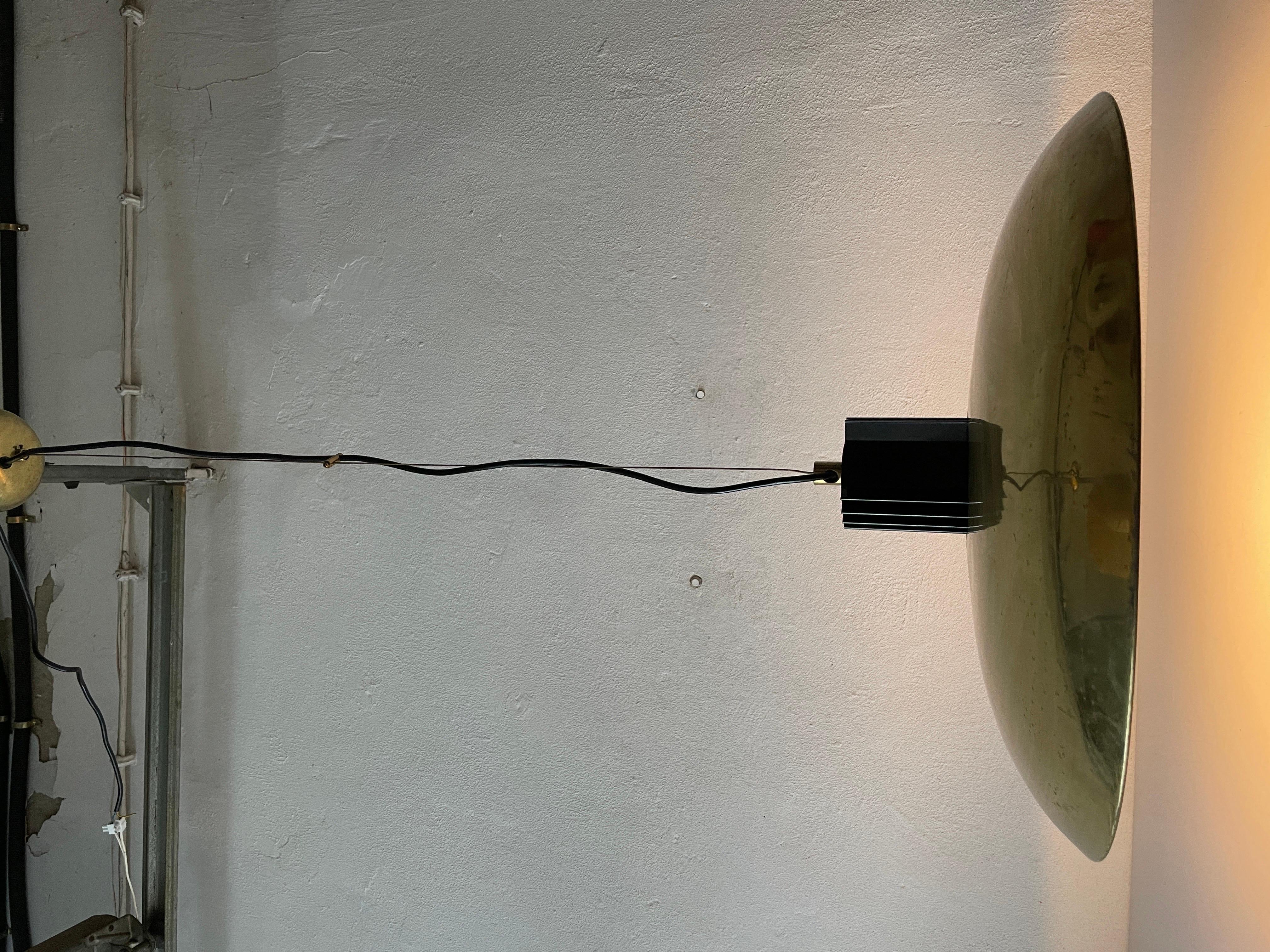 Lampe à suspension italienne XL en laiton mi-siècle moderne, années 1960, Italie en vente 3