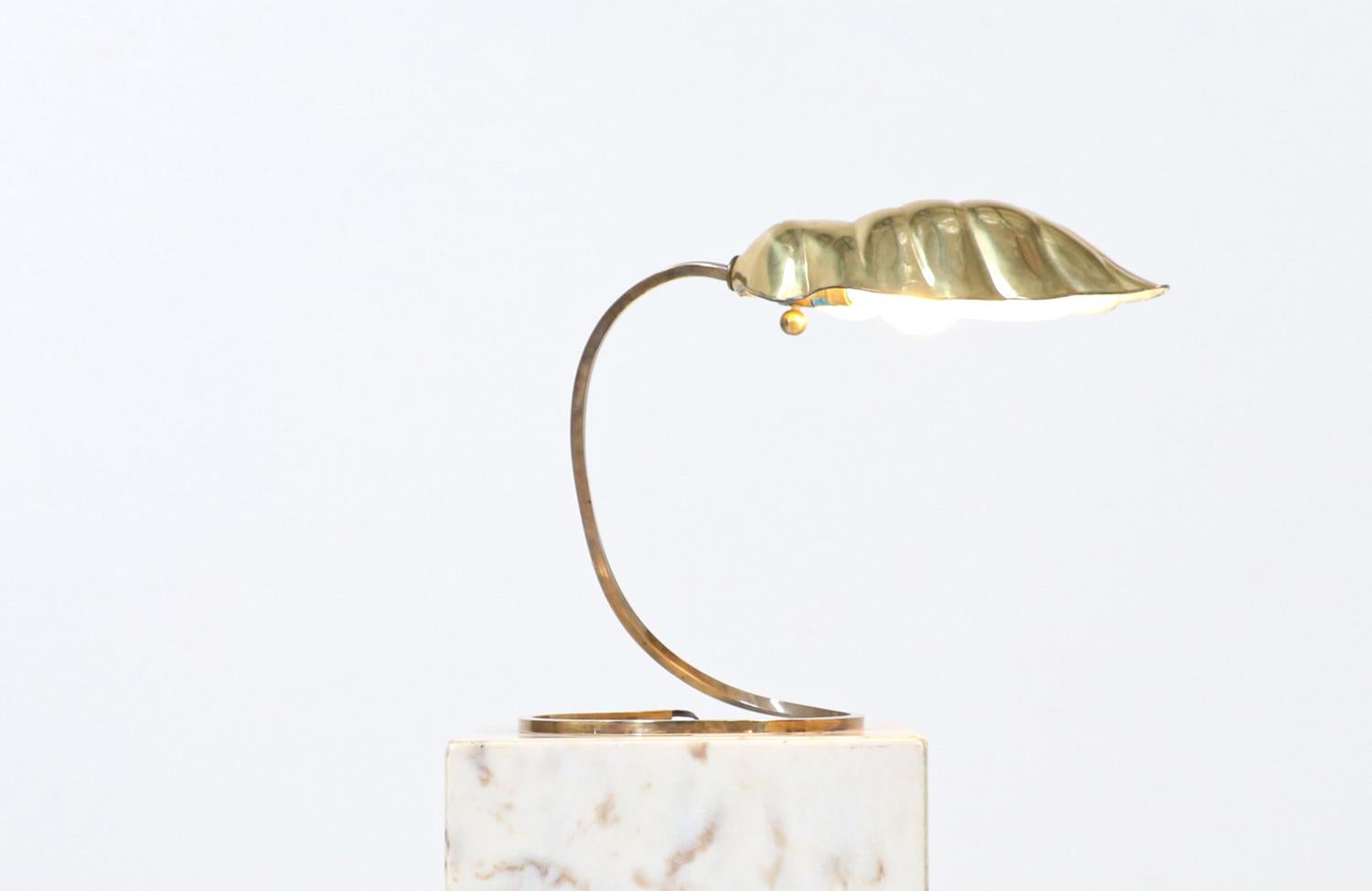 American Mid-Century Modern Brass Leaf Table Lamp by Chapman