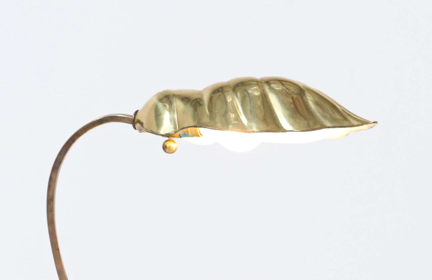 Patinated Mid-Century Modern Brass Leaf Table Lamp by Chapman