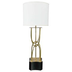 Moderne Mid-Century-Tischlampe aus Messing mit Schleifenrohr und Schirm