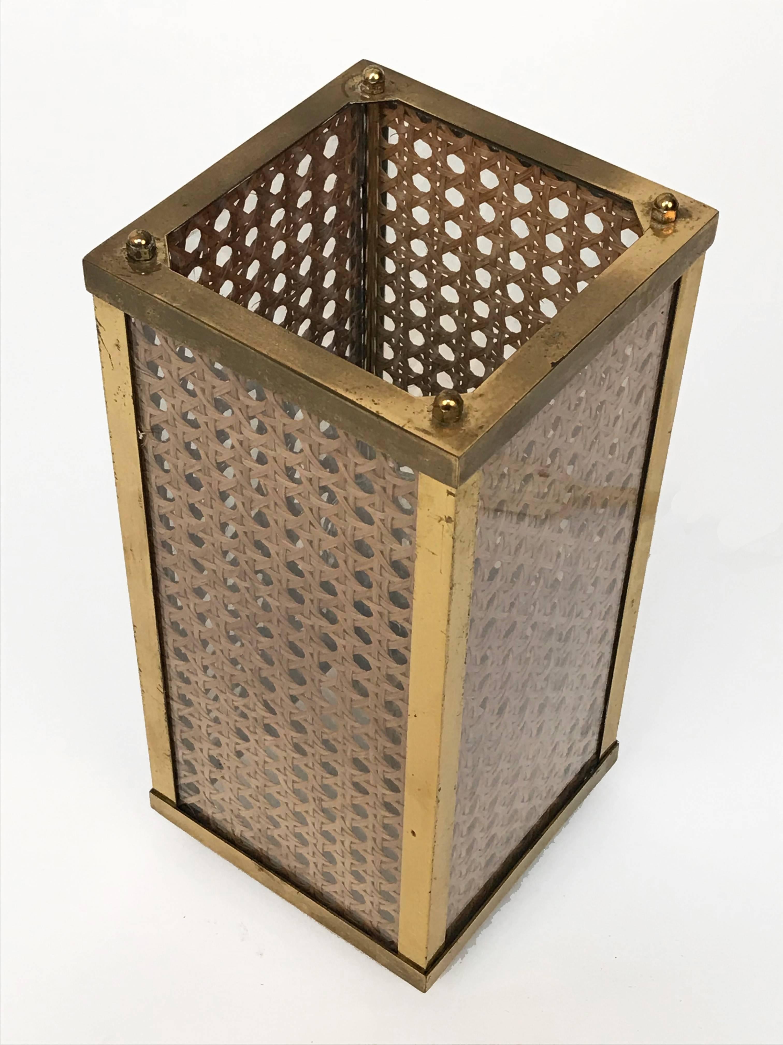 20th Century Mid-Century Modern Brass Lucite and Rattan Table Lamp Italy circa 1970s Lighting