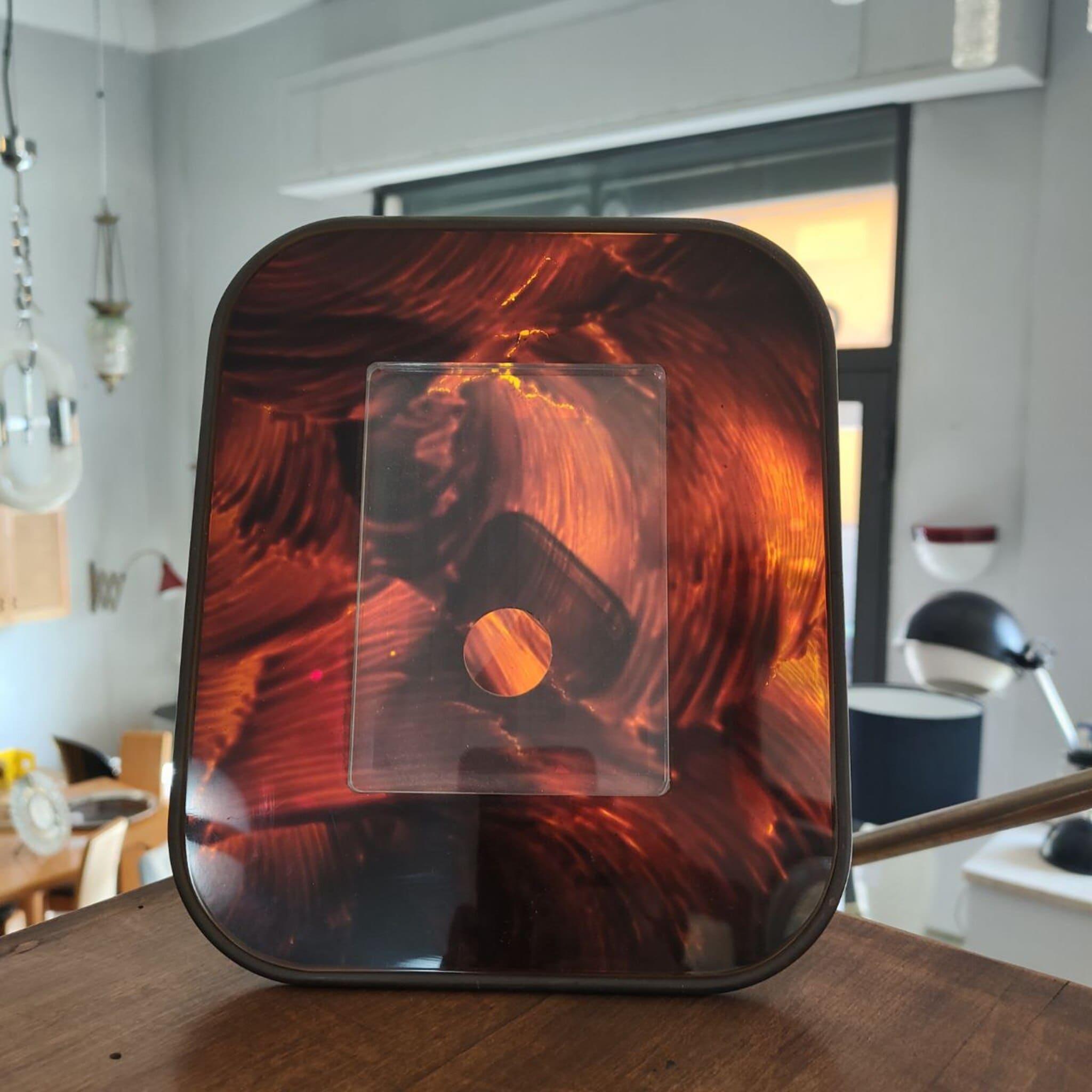 Mid-Century Modern Brass Lucite Tortoiseshell Photo Frame, Italy, 1970s In Good Condition For Sale In Nicolosi, IT