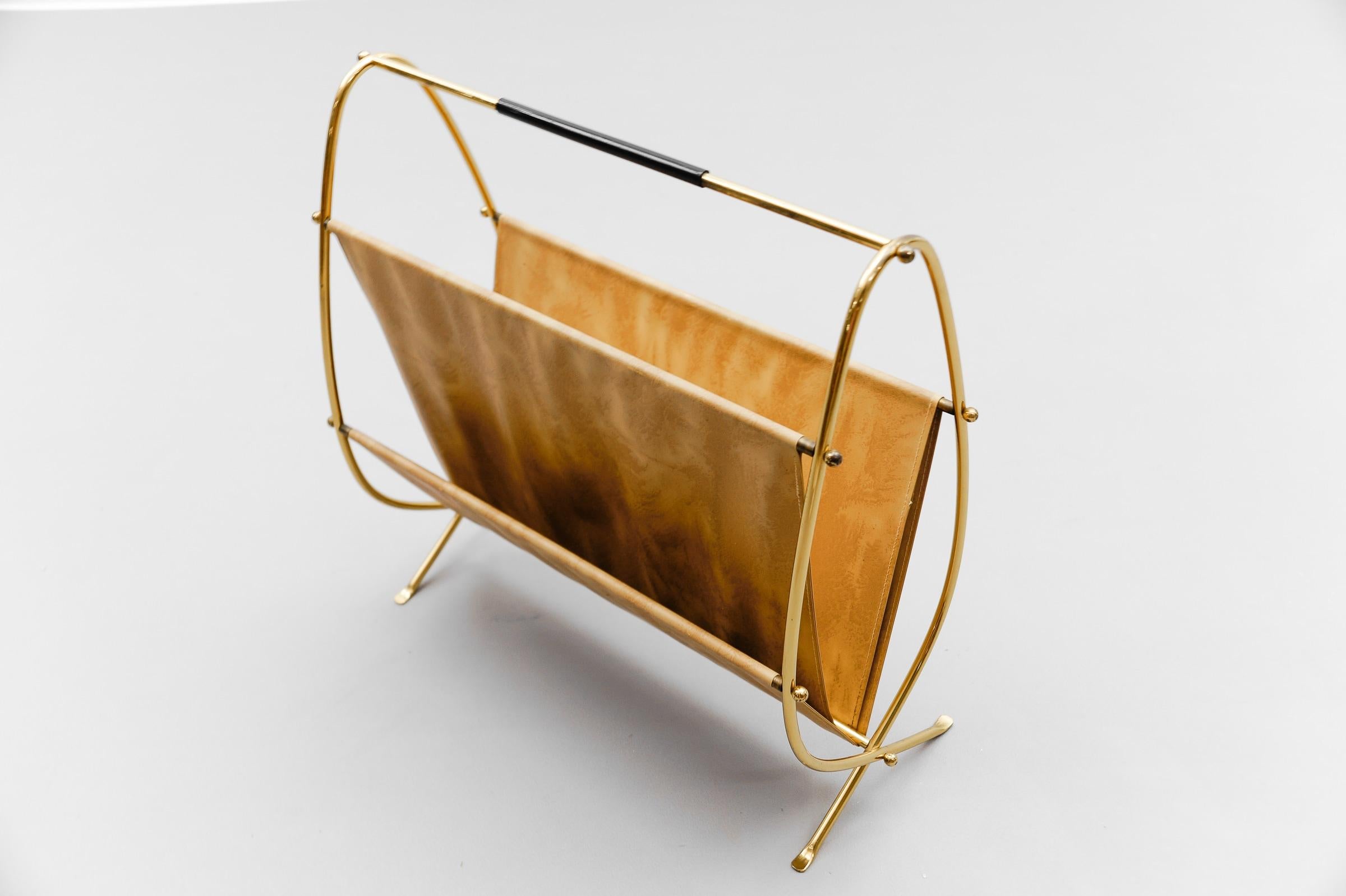 Porte-revues en laiton The Modernity, 1950s Italie Bon état - En vente à Nürnberg, Bayern