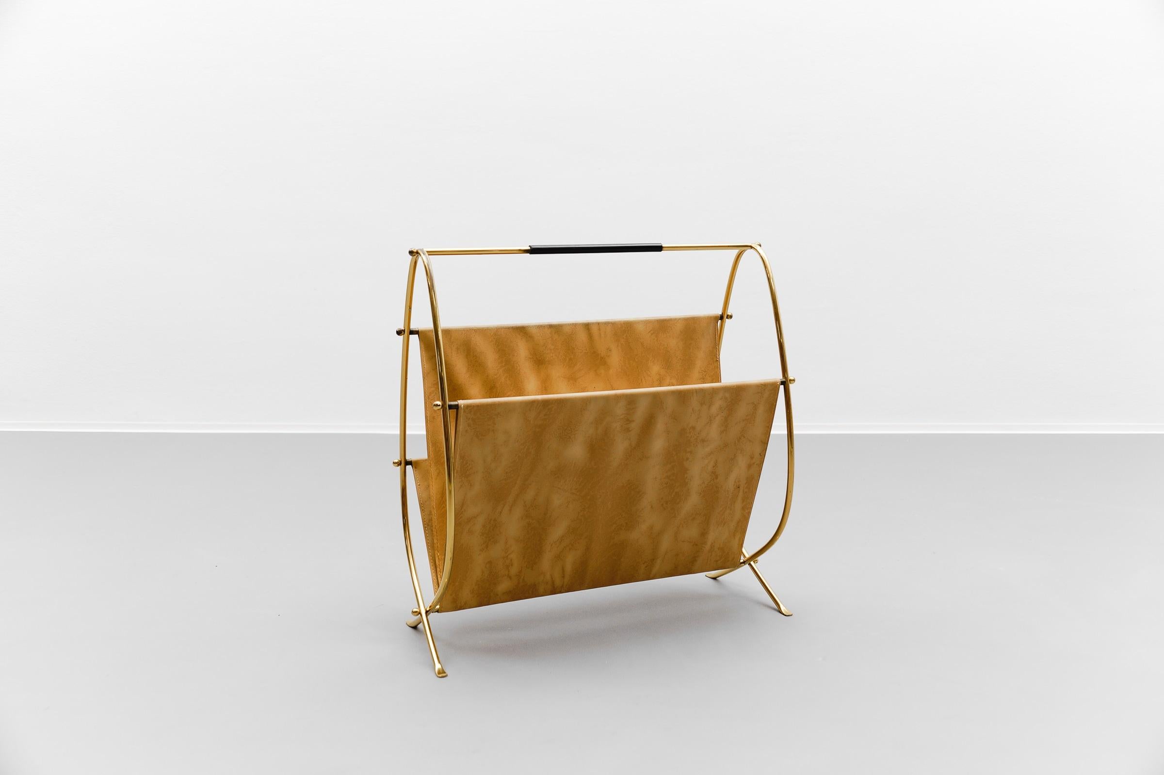 Porte-revues en laiton The Modernity, 1950s Italie en vente 1