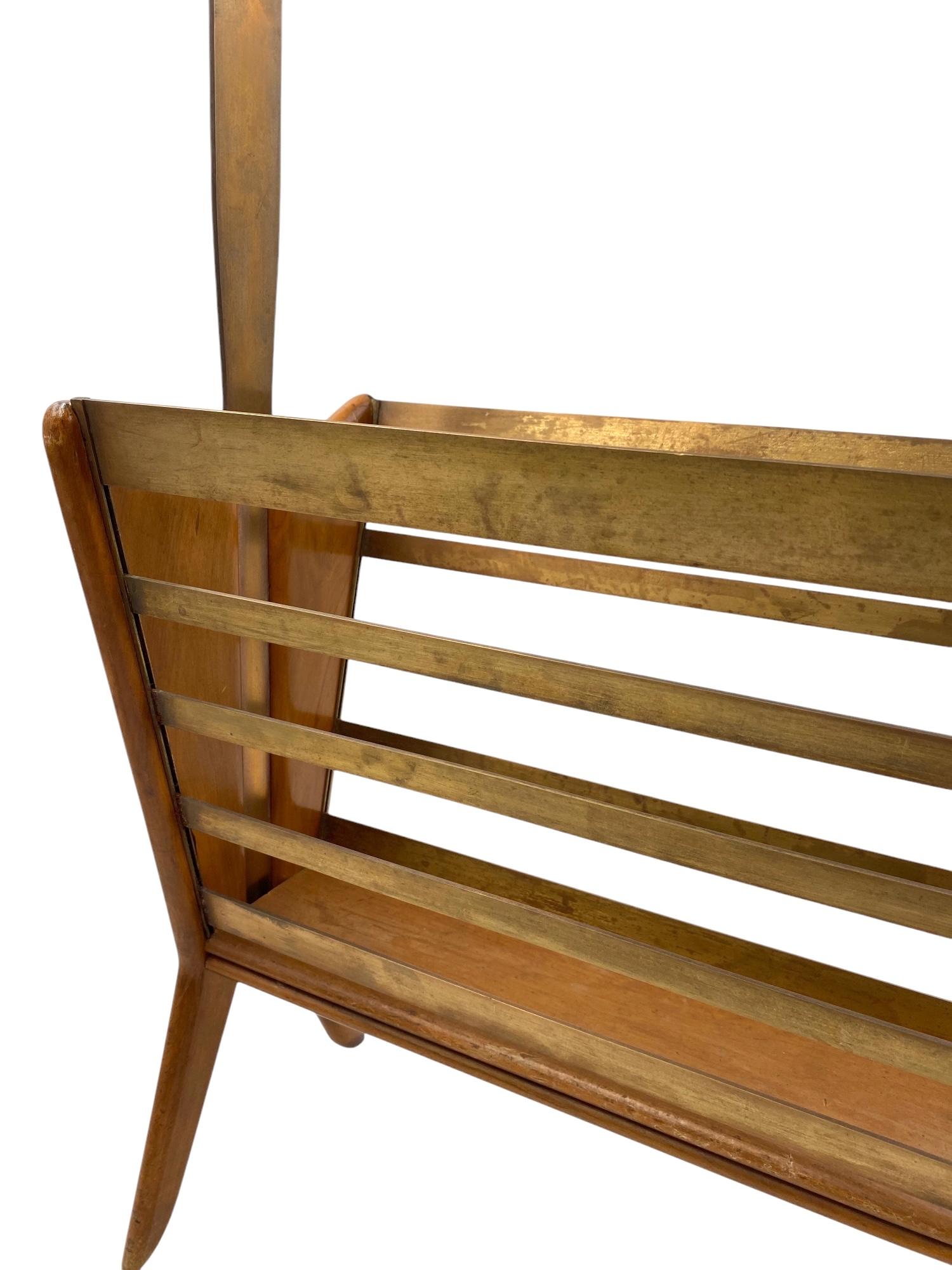 Mid-century Modern brass magazine rack, Ico and Luisa Parisi  Italy 1950 In Excellent Condition For Sale In Firenze, IT