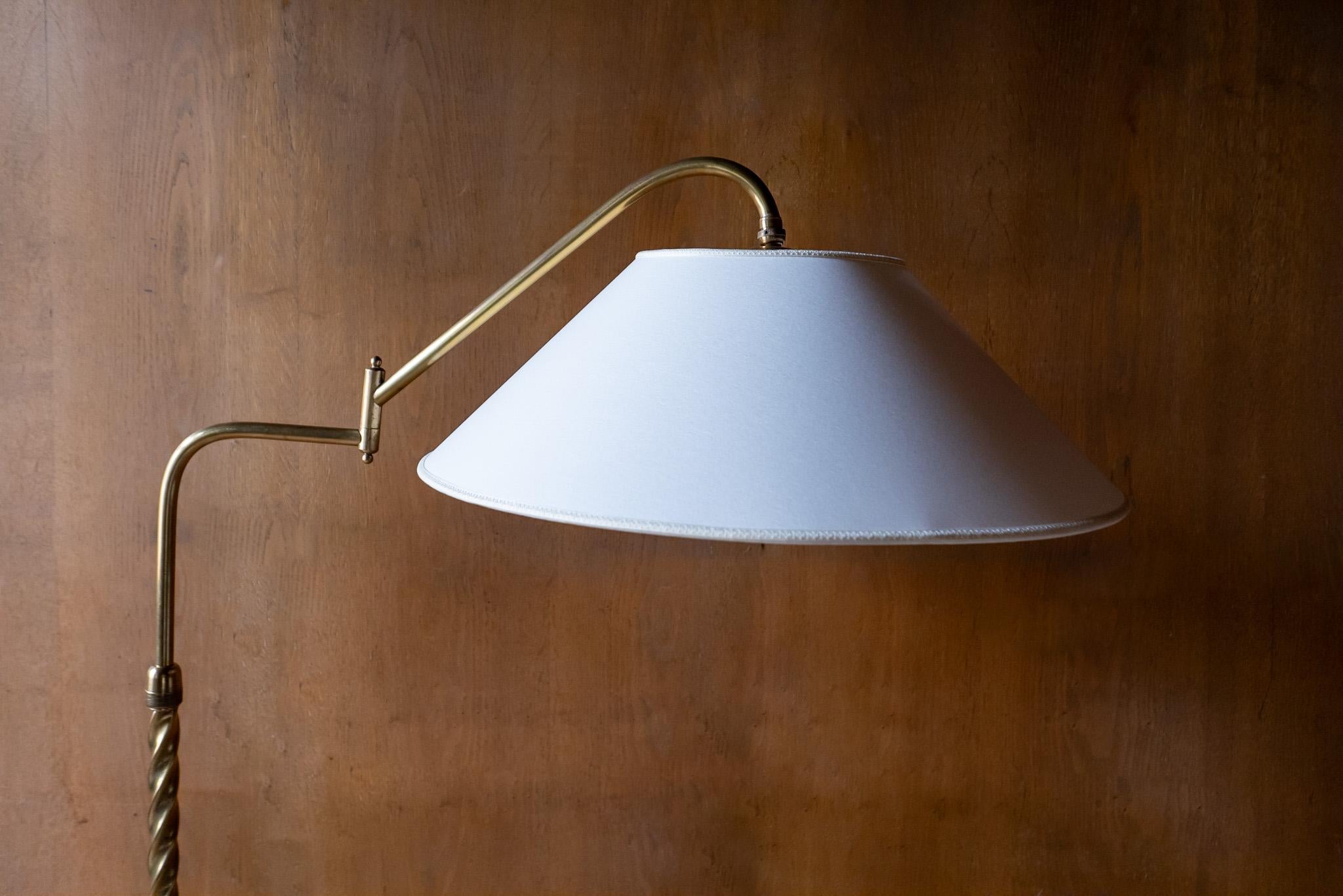 Mid Century Modern Brass Marble Adjustable Arm Floor Lamp, Italy 1950s For Sale 7