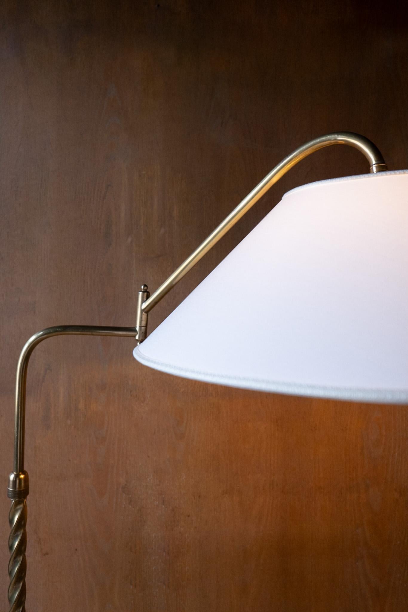 Italian Mid Century Modern Brass Marble Adjustable Arm Floor Lamp, Italy 1950s For Sale