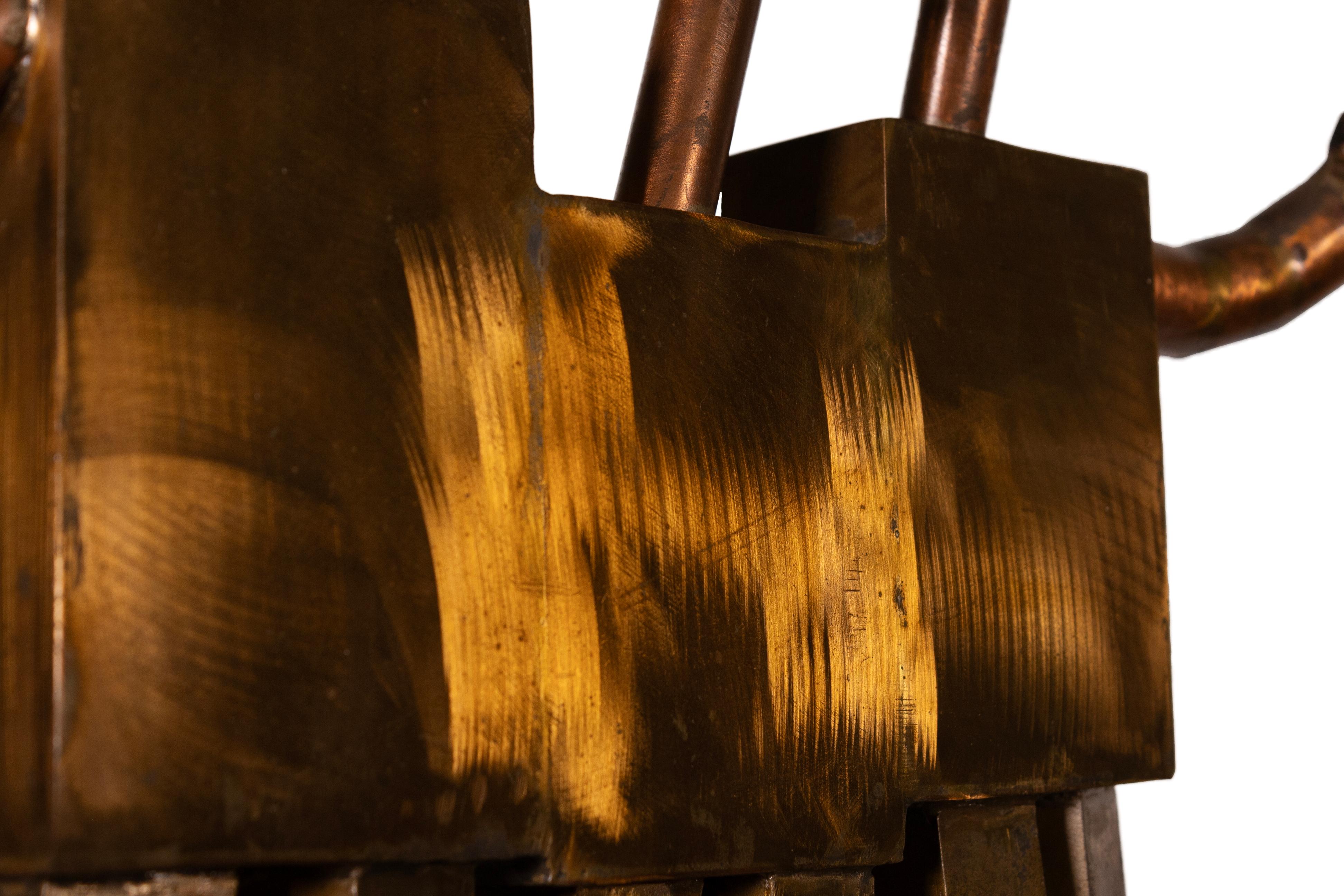 Scultura da tavolo con figure in metallo e ottone del Mid Century Modern su base in Wood nero in vendita 1