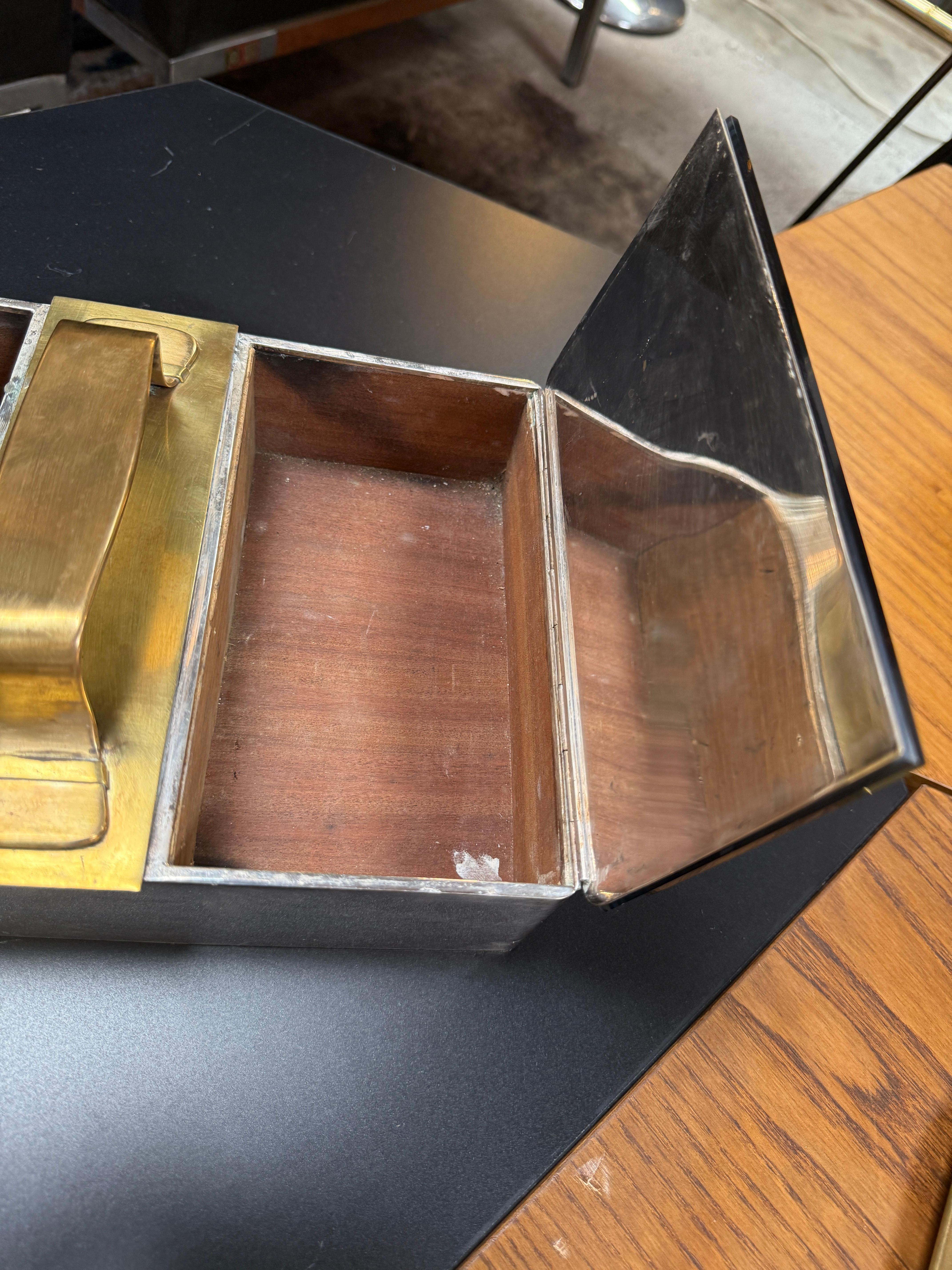 Mid-Century Modern Brass & Mirror Vanity Box For Sale 1