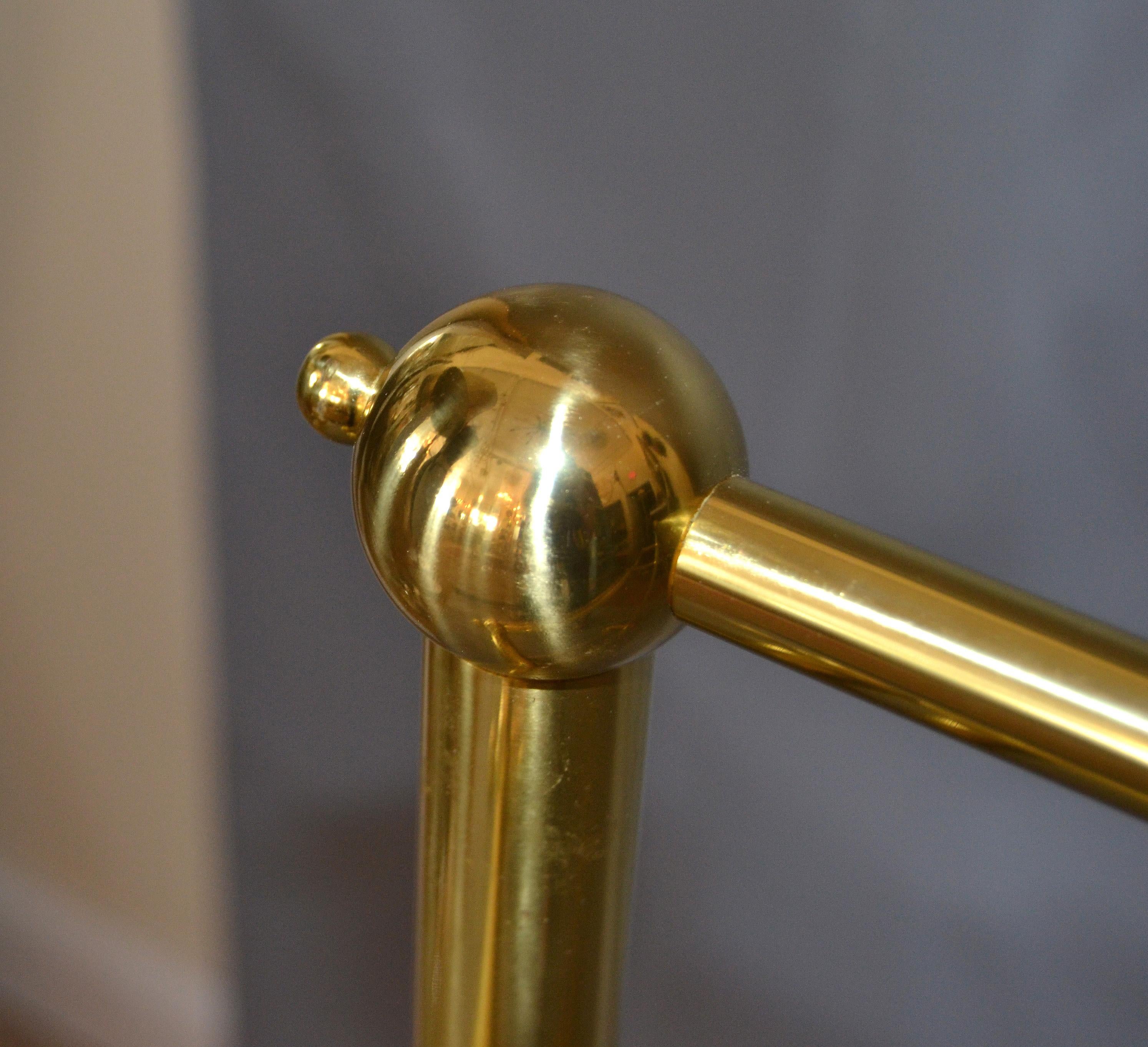 Plated Mid-Century Modern Brass Pedestal Three-Tier Towel Rack, Stand Made in England