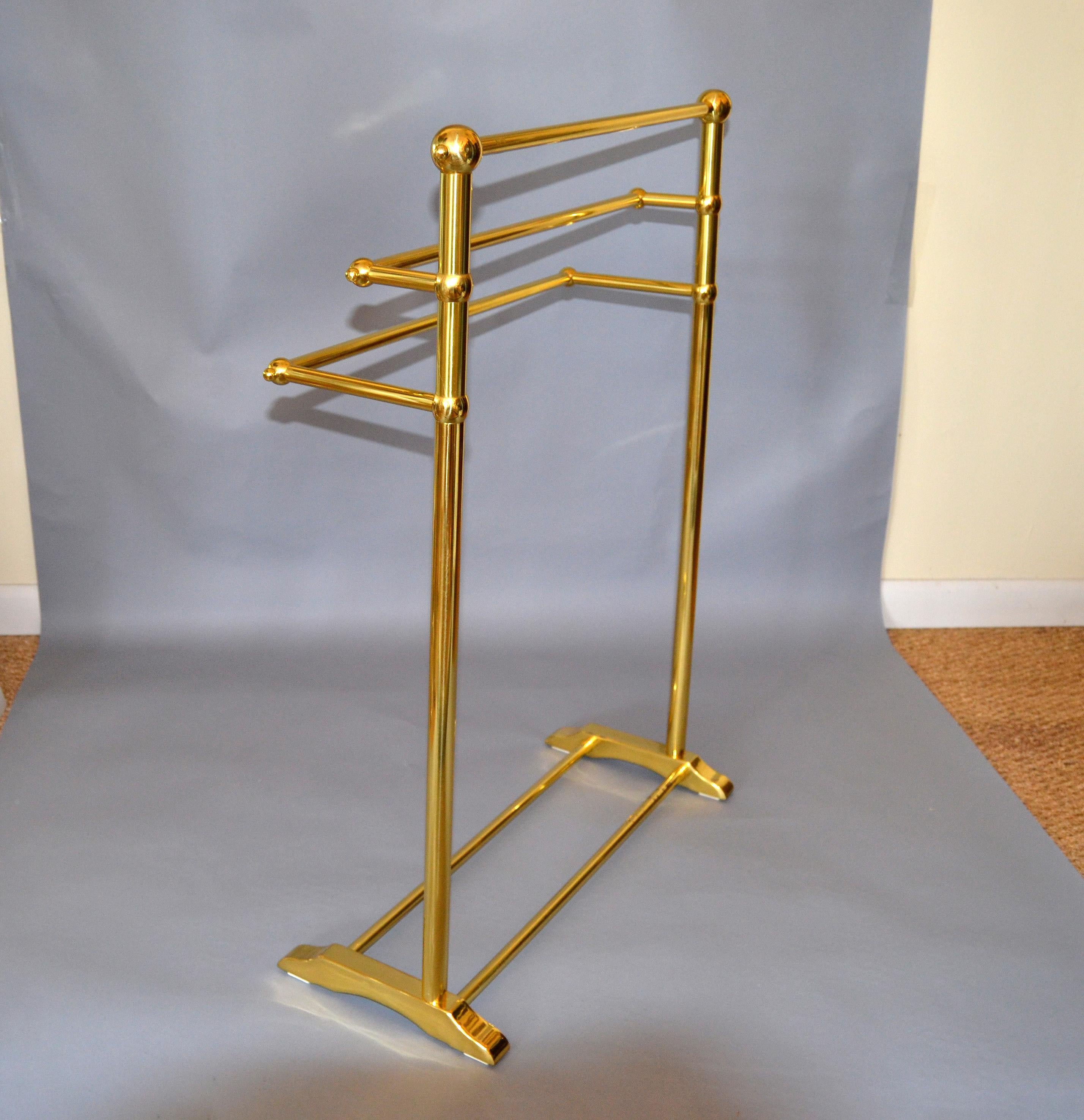Metal Mid-Century Modern Brass Pedestal Three-Tier Towel Rack, Stand Made in England
