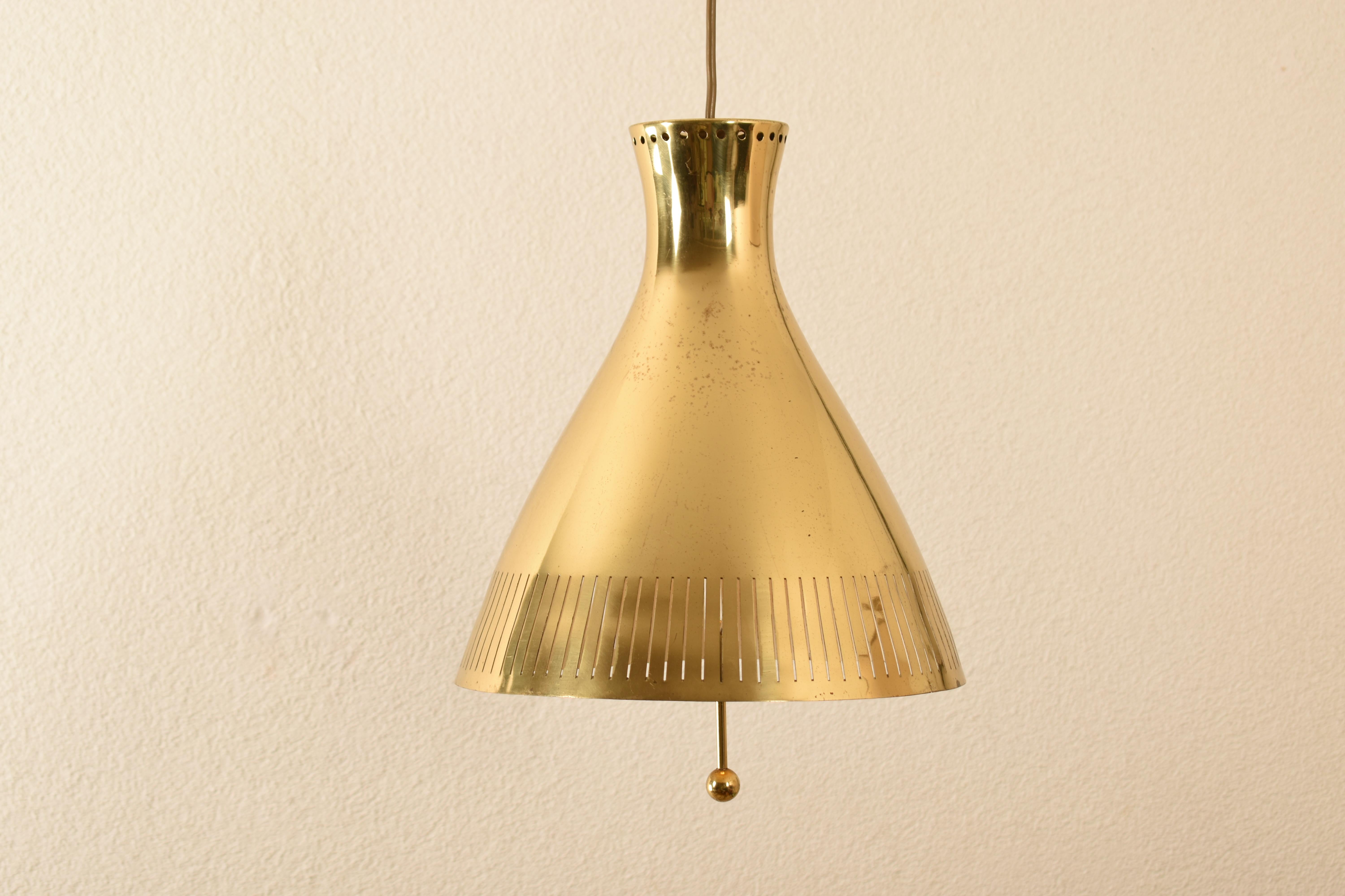 Mid-Century Modern Brass Pendant Lamp by Vereinigte Werkstätten 1960s Germany For Sale 7