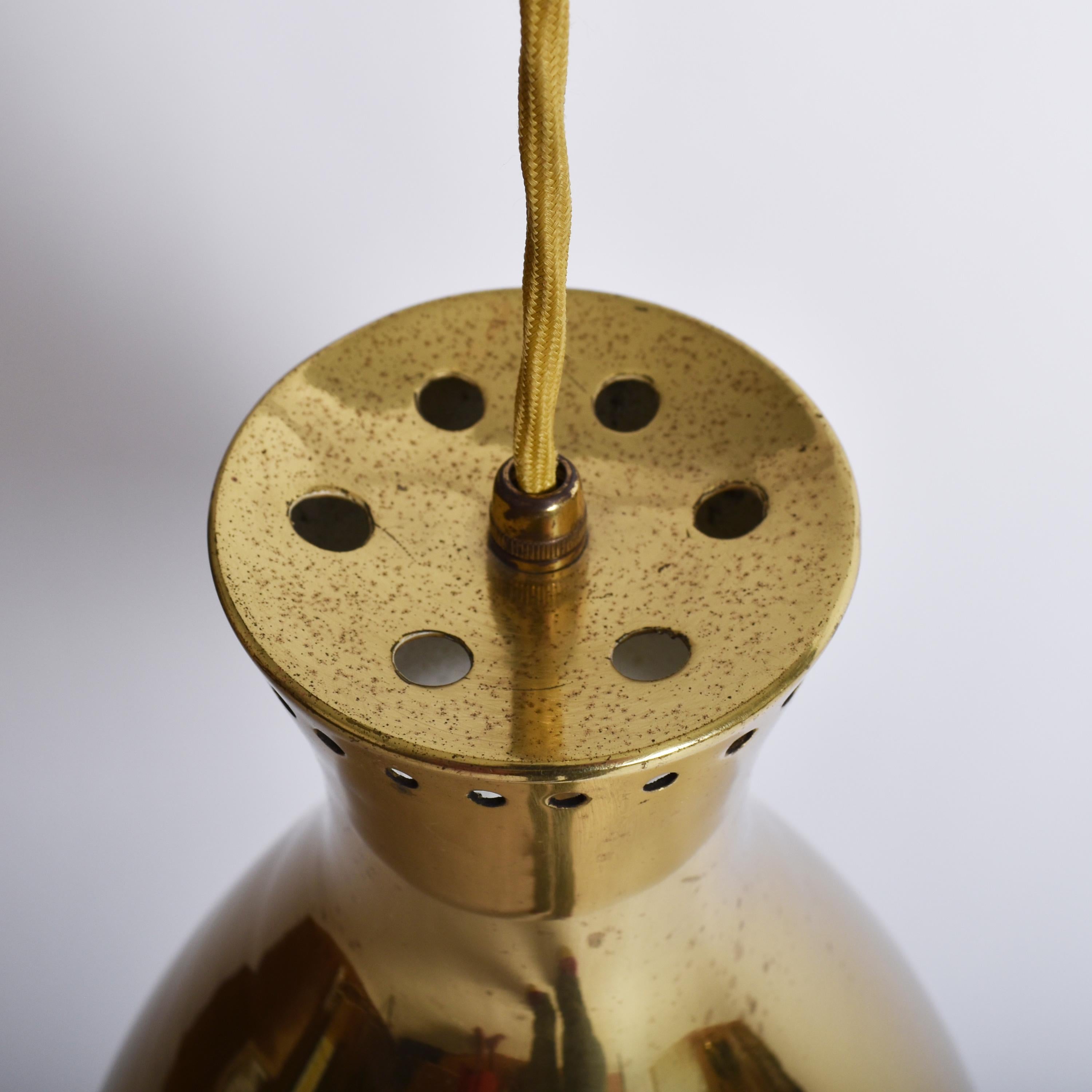 Mid-Century Modern Brass Pendant Lamp by Vereinigte Werkstätten 1960s Germany For Sale 2