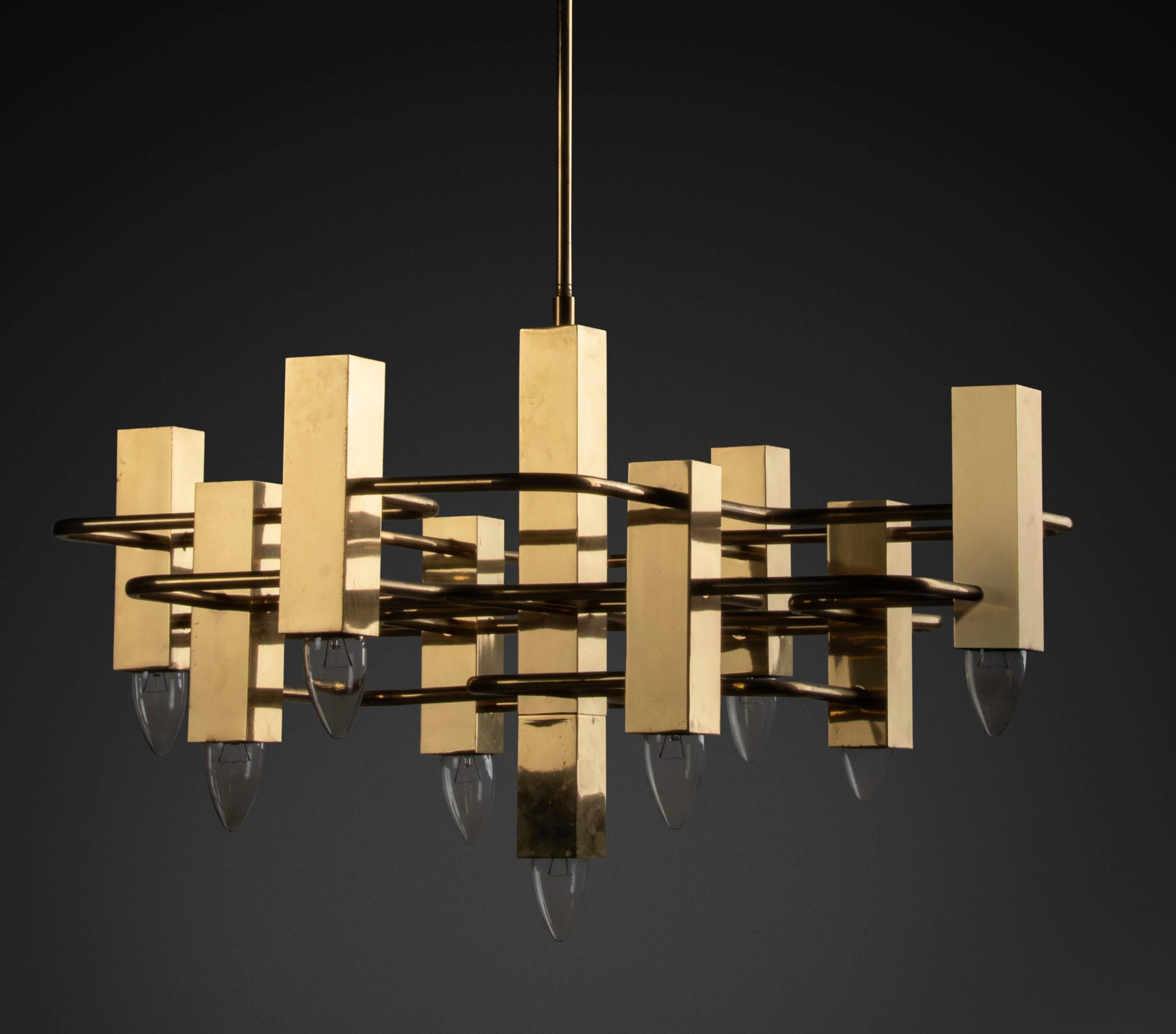 Mid-Century Modern Brass Pendant Lamp Deigned by Gaetano Sciolari 2