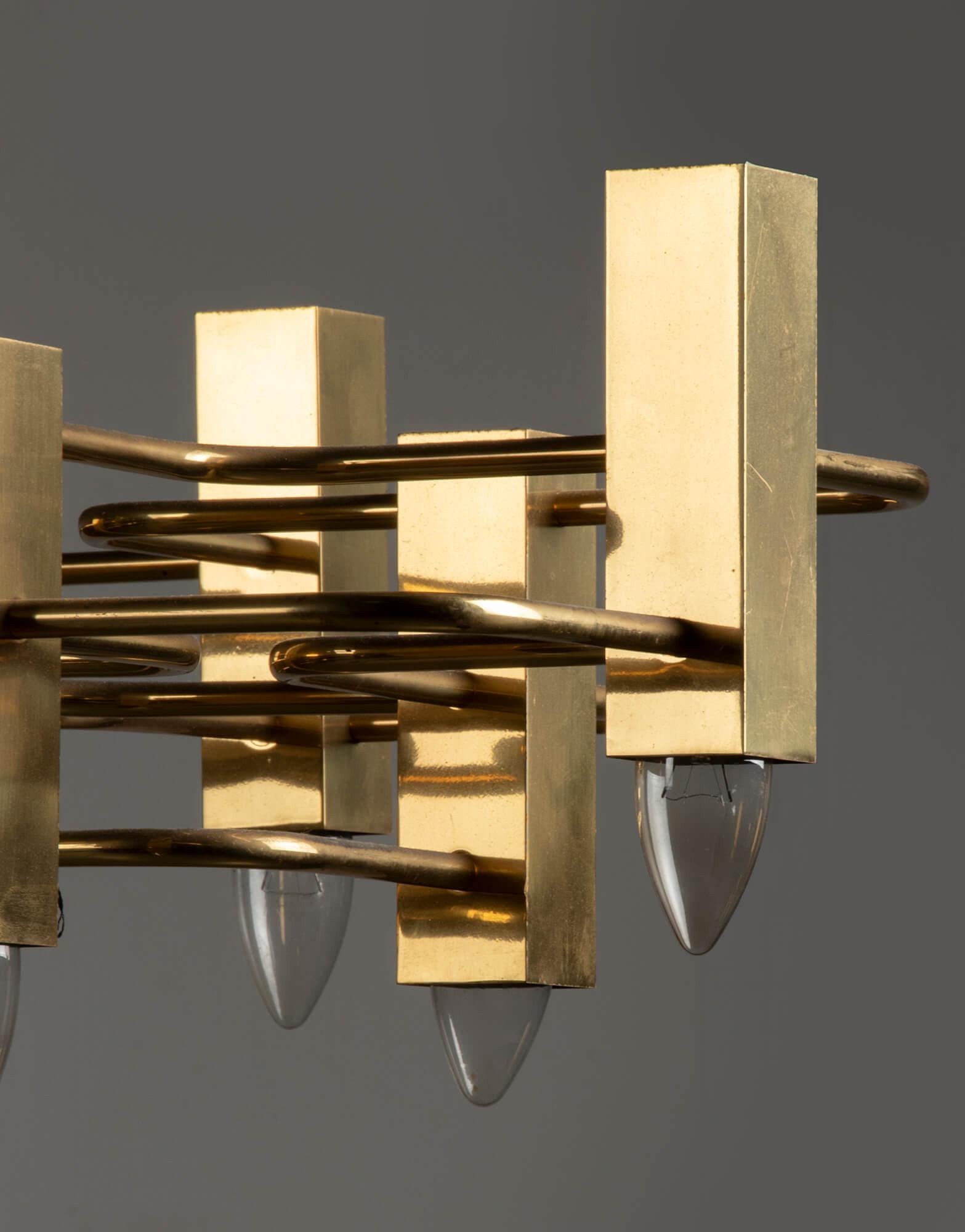 Mid-Century Modern Brass Pendant Lamp Deigned by Gaetano Sciolari 3