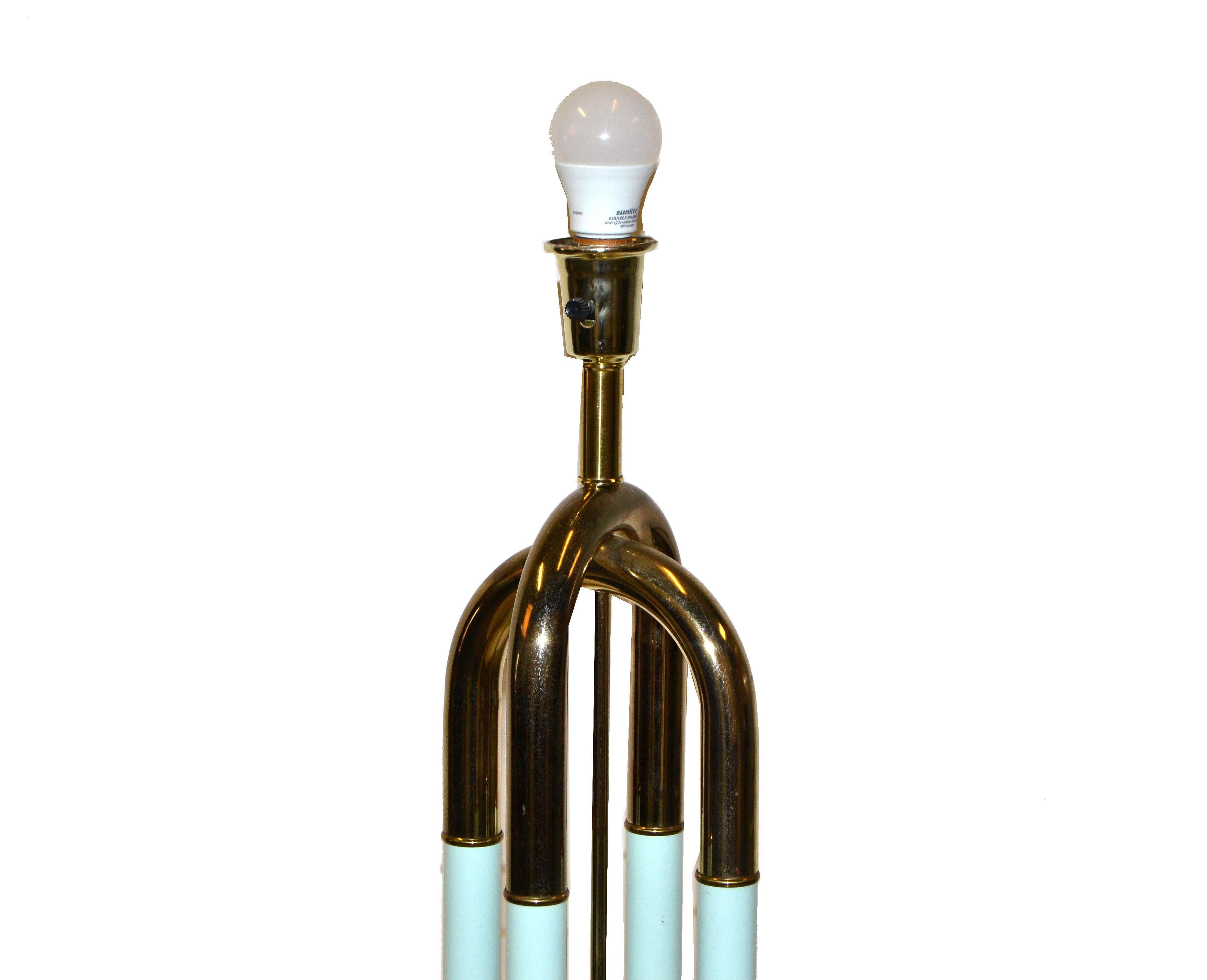 Mid-Century Modern Brass-Plated and Turquoise Enamel Finish Floor Lamp In Good Condition For Sale In Miami, FL