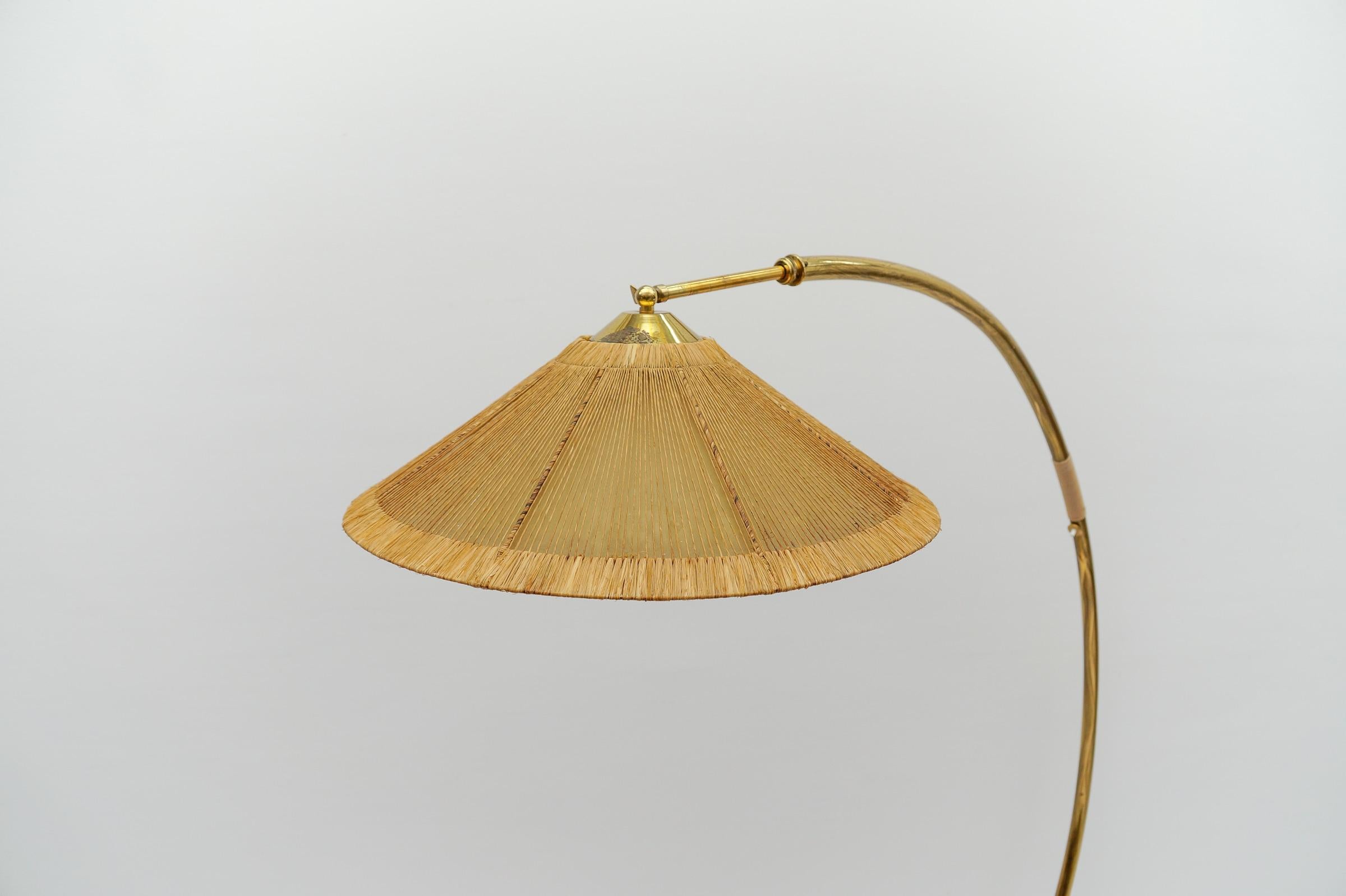 Mid-Century Modern Brass & Rattan Arc Floor Lamp, Italy 1950s For Sale 7