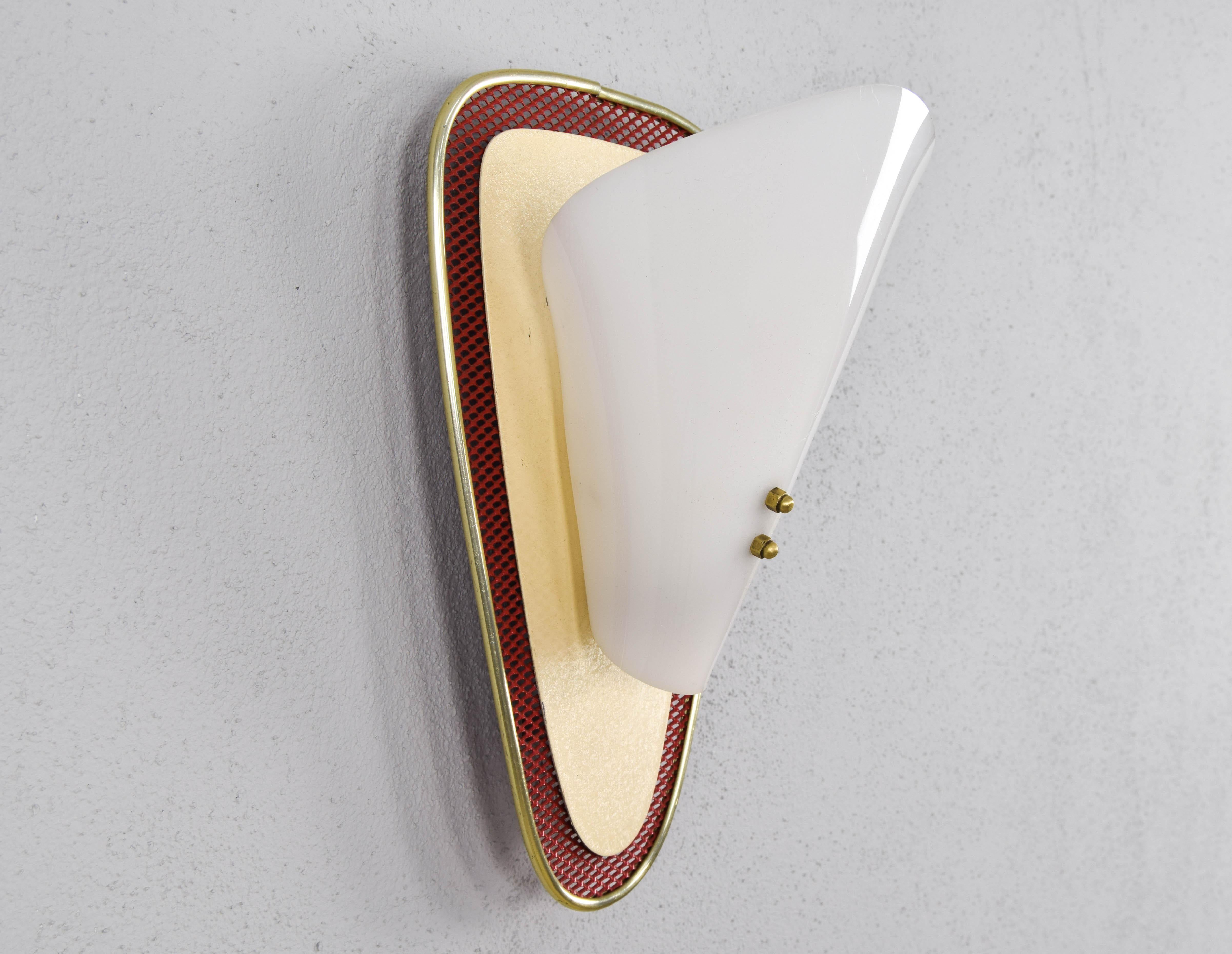 Mid-Century Modern Brass, Red Perforated Metal and Lucite French Sconce, 1950s In Good Condition In Escalona, Toledo