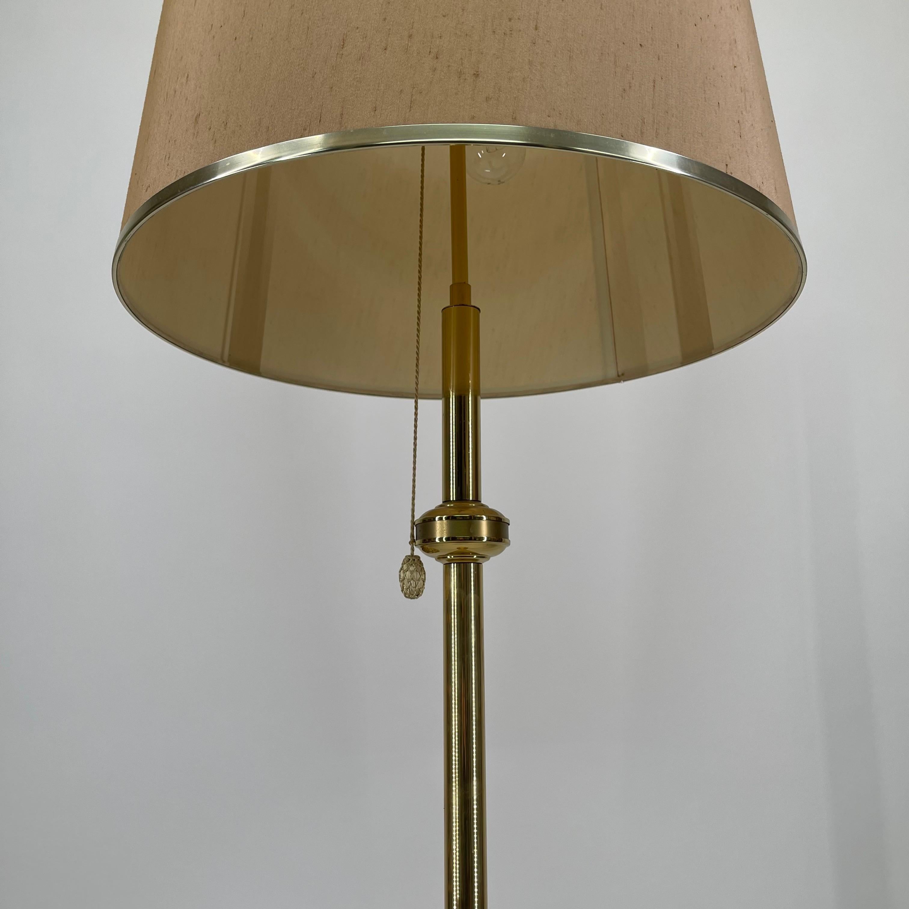 Late 20th Century Mid-Century Modern Brass Space Age Floor Lamp by Kaiser Leuchten, Germany, 1977 For Sale