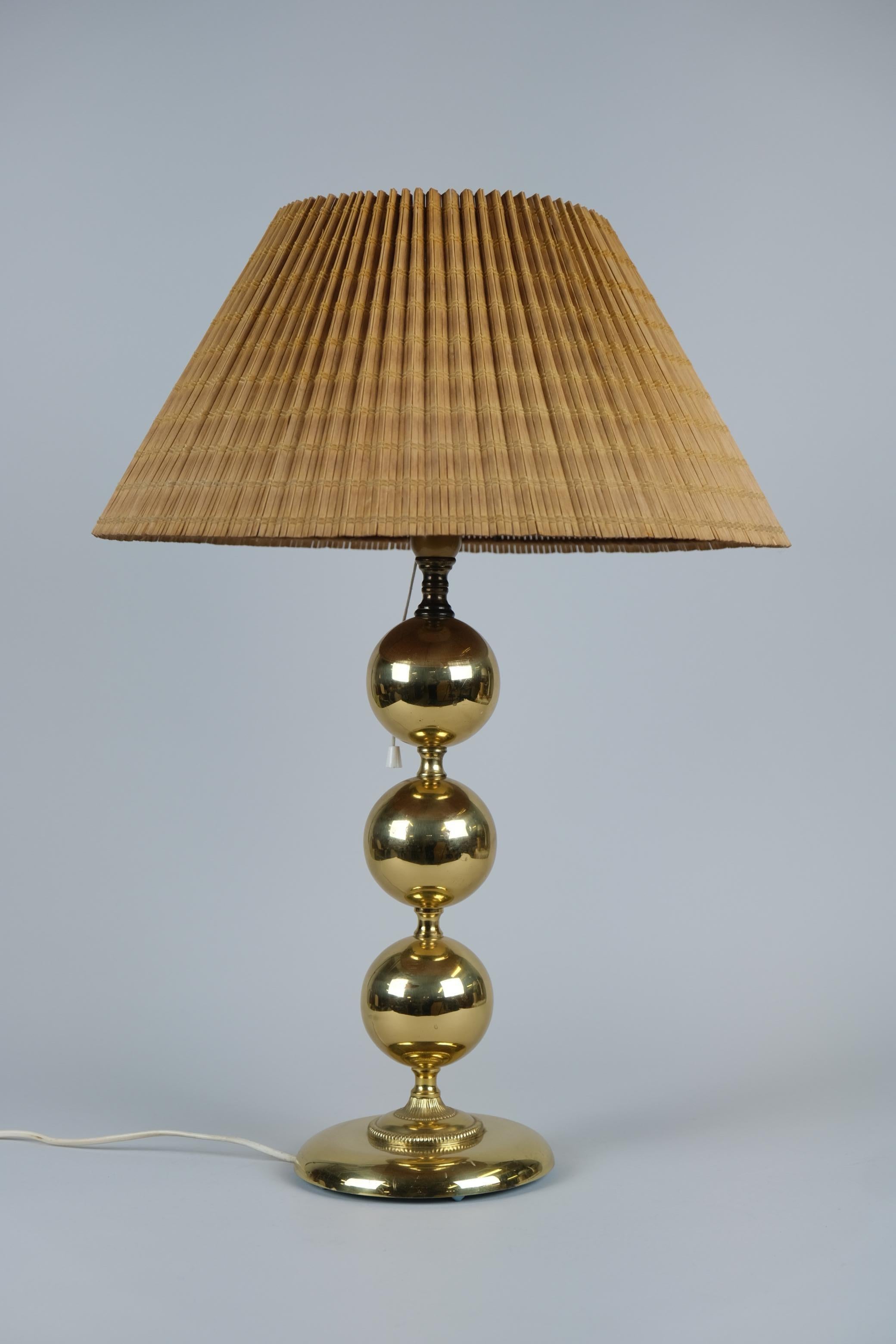 Lampe de table The Moderns en laiton Attr. Kai Kai, Valaisin Mäkelä 1970 en vente 3