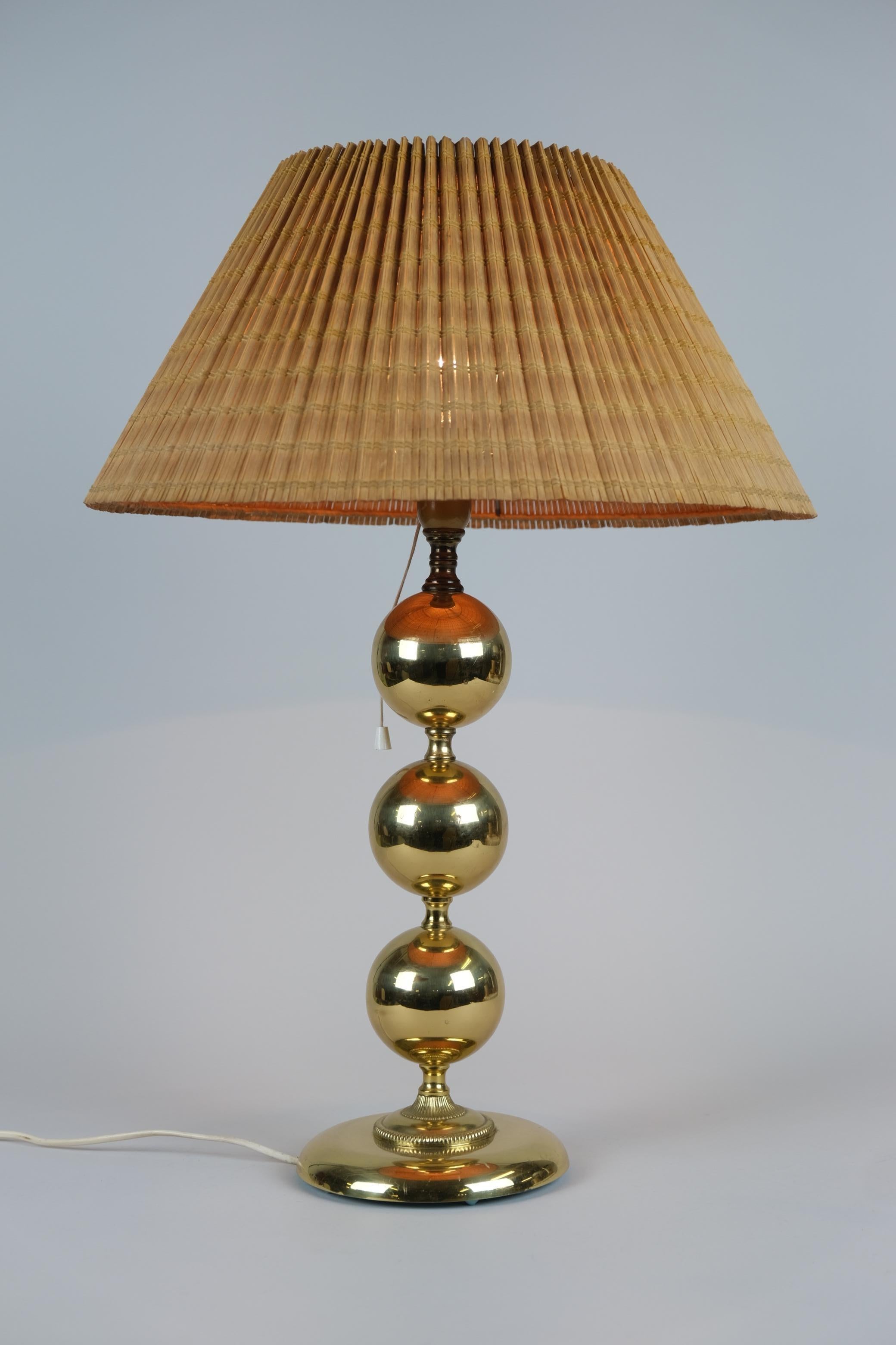 Mid-Century Modern Lampe de table The Moderns en laiton Attr. Kai Kai, Valaisin Mäkelä 1970 en vente