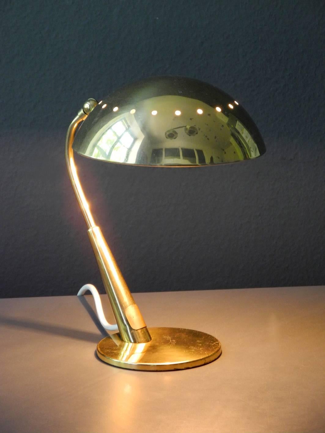 Mid-Century Modern Brass Table Lamp by Kaiser In Good Condition In München, DE