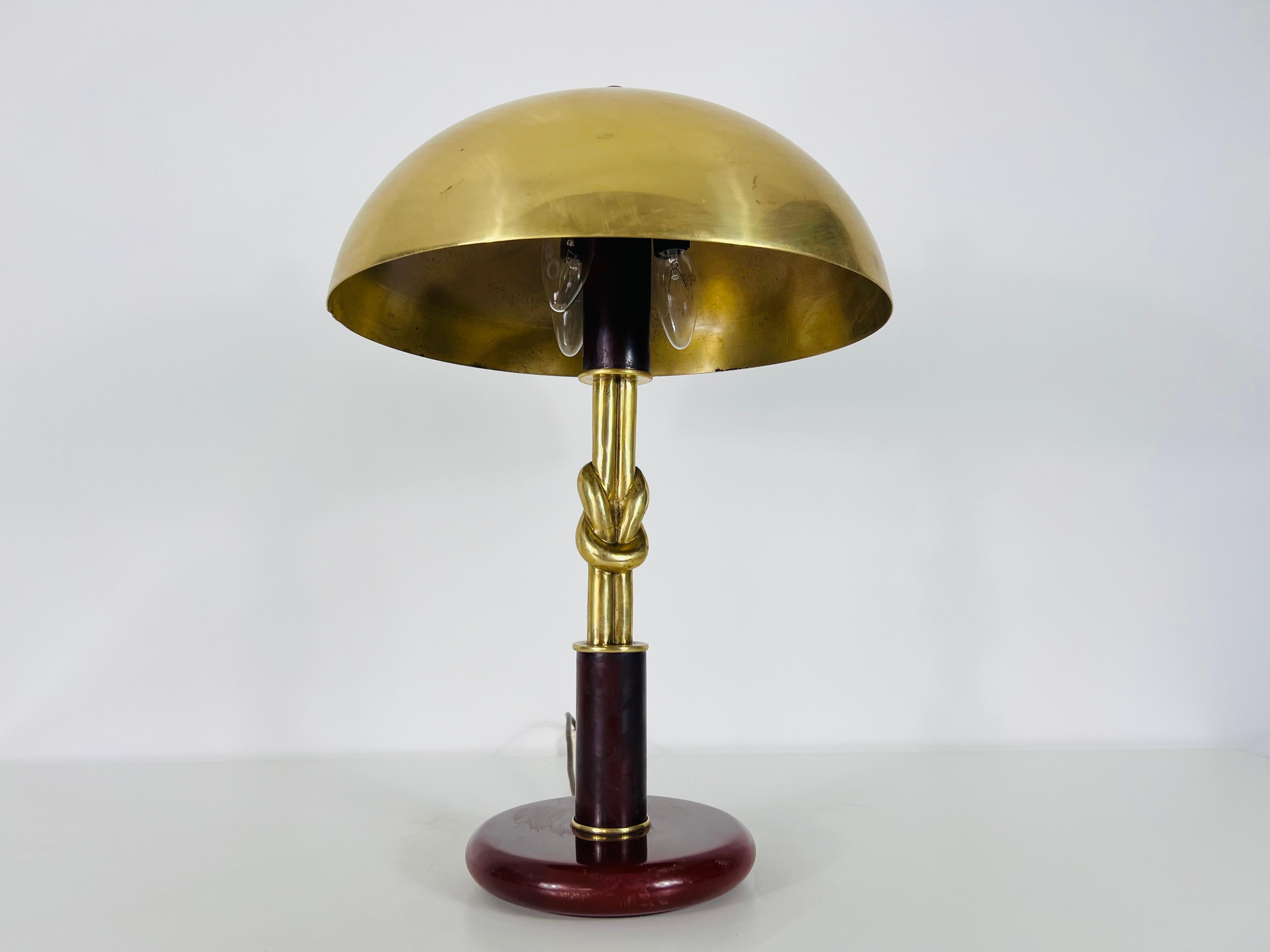 Lámpara de mesa de latón moderna de mediados de siglo, Alemania, años 60 Alemán en venta