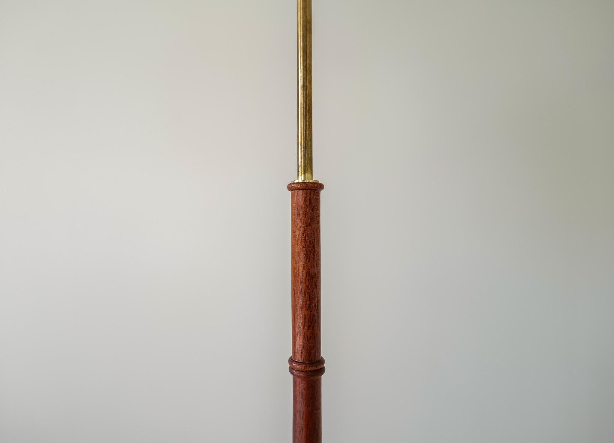 Mid-Century Modern Brass Teak Floor Lamp Falkenbergs Belysning, Sweden For Sale 2