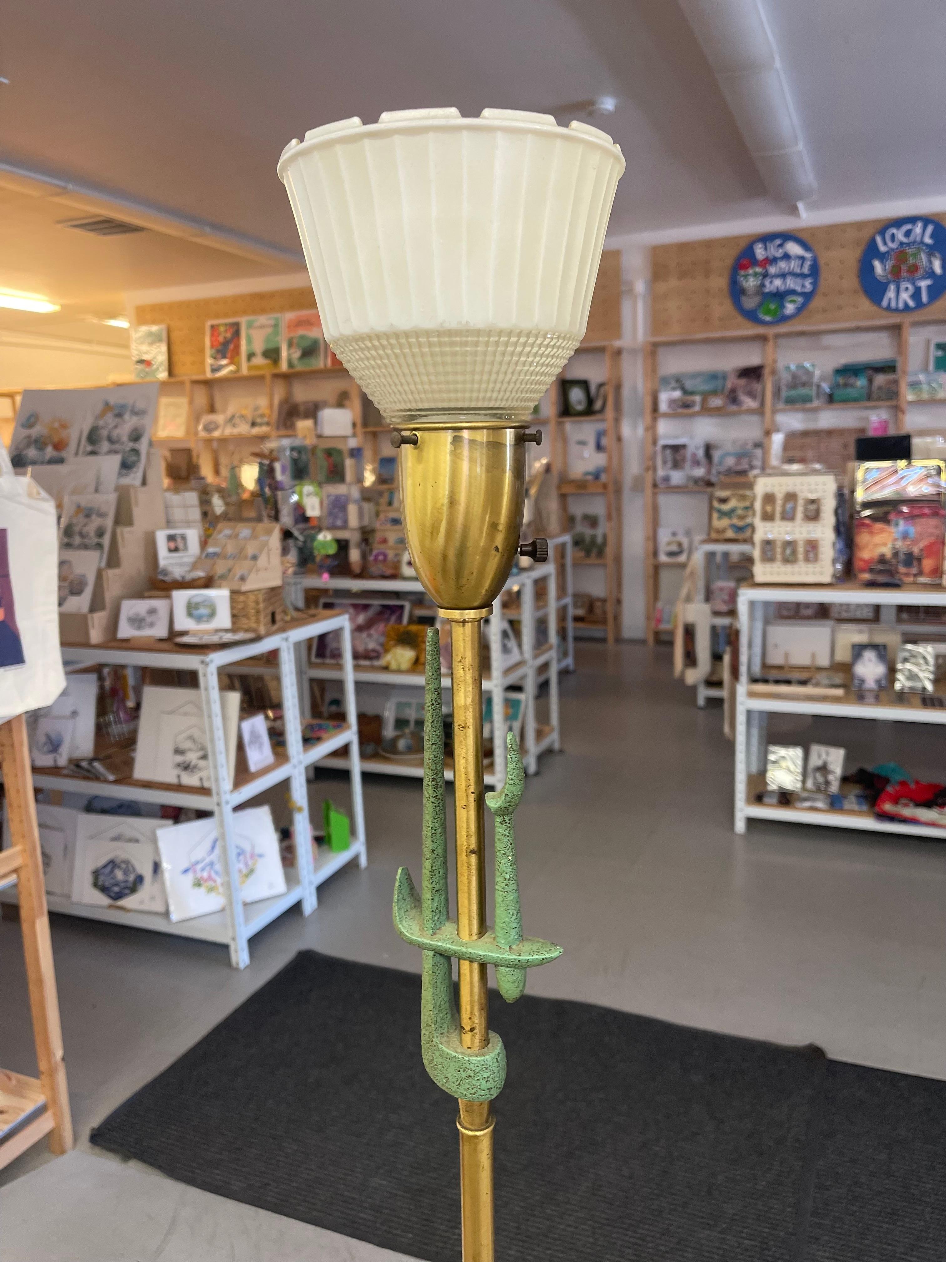 Late 20th Century Mid-Century Modern Brass Toned Torchiere Floor Lamp with ribbed glass diffuser. For Sale