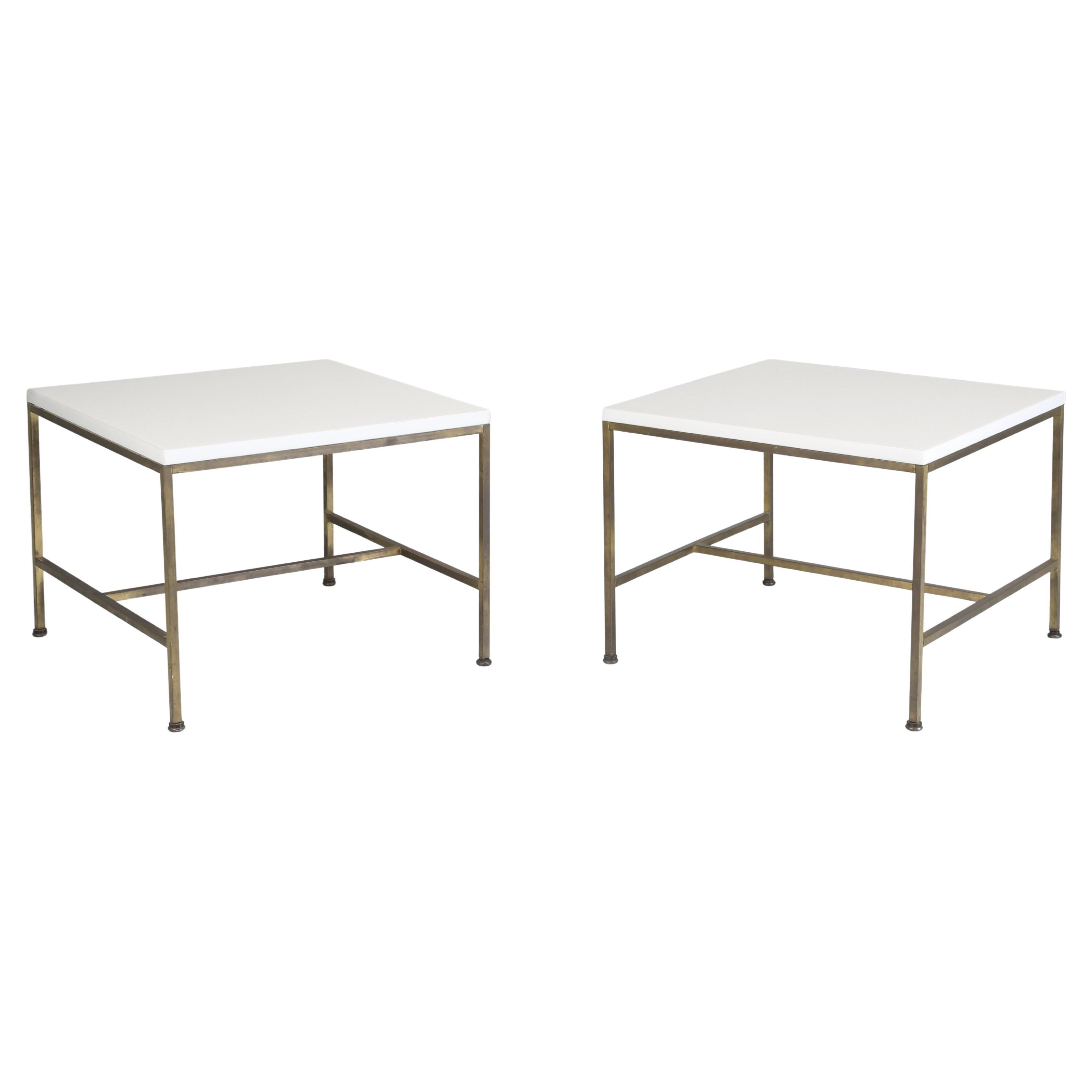 Moderne Couchtische aus Messing und Vitrolite-Glas aus der Mitte des Jahrhunderts, Paul McCobb zugeschrieben