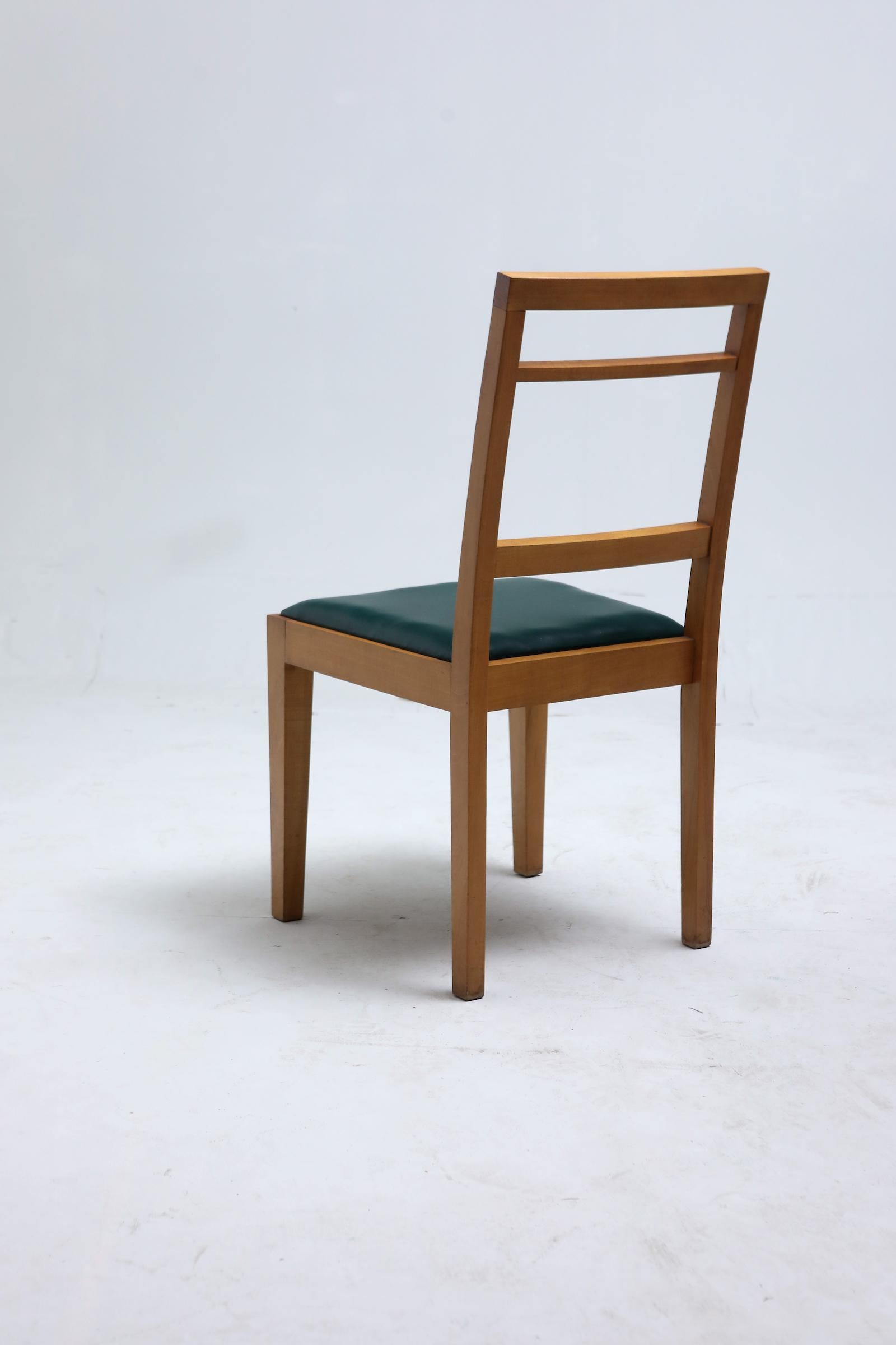 Woodwork Mid-Century Modern Set of 8 Chairs in Wood and Leather, Brazil 1960s For Sale